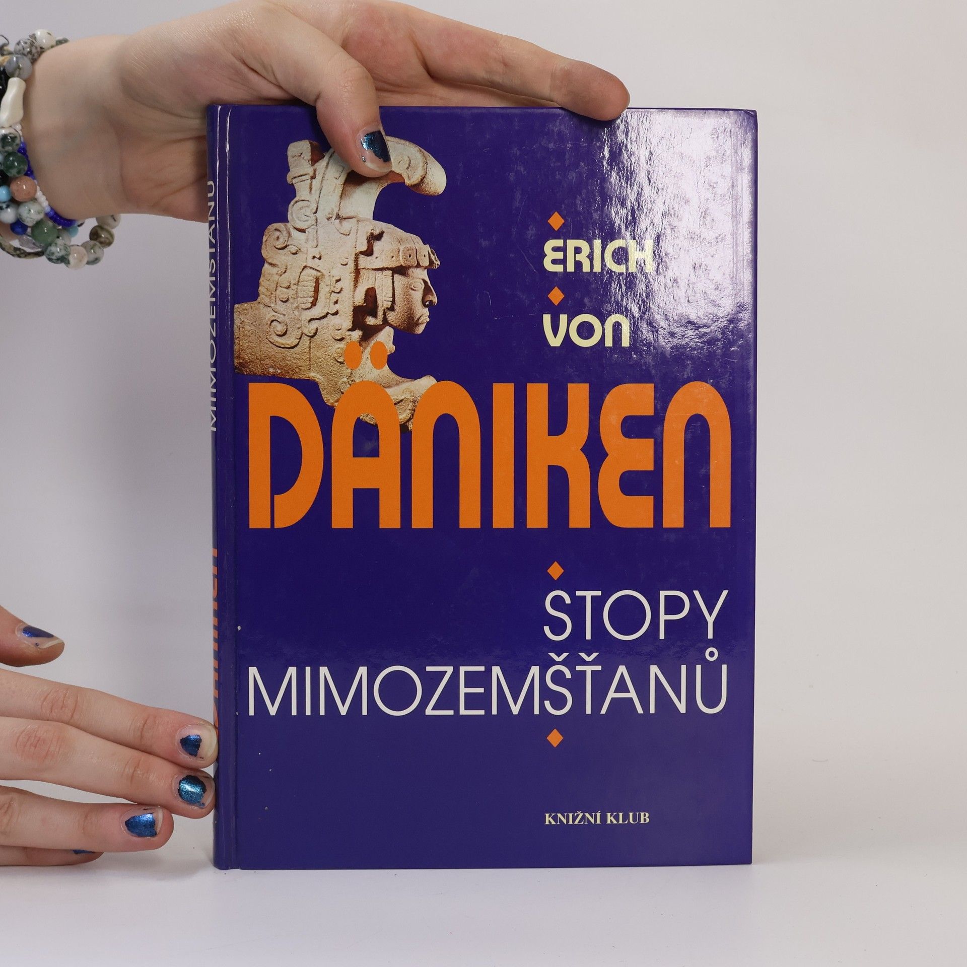 Erich von Däniken Stopy mimozemšťanů