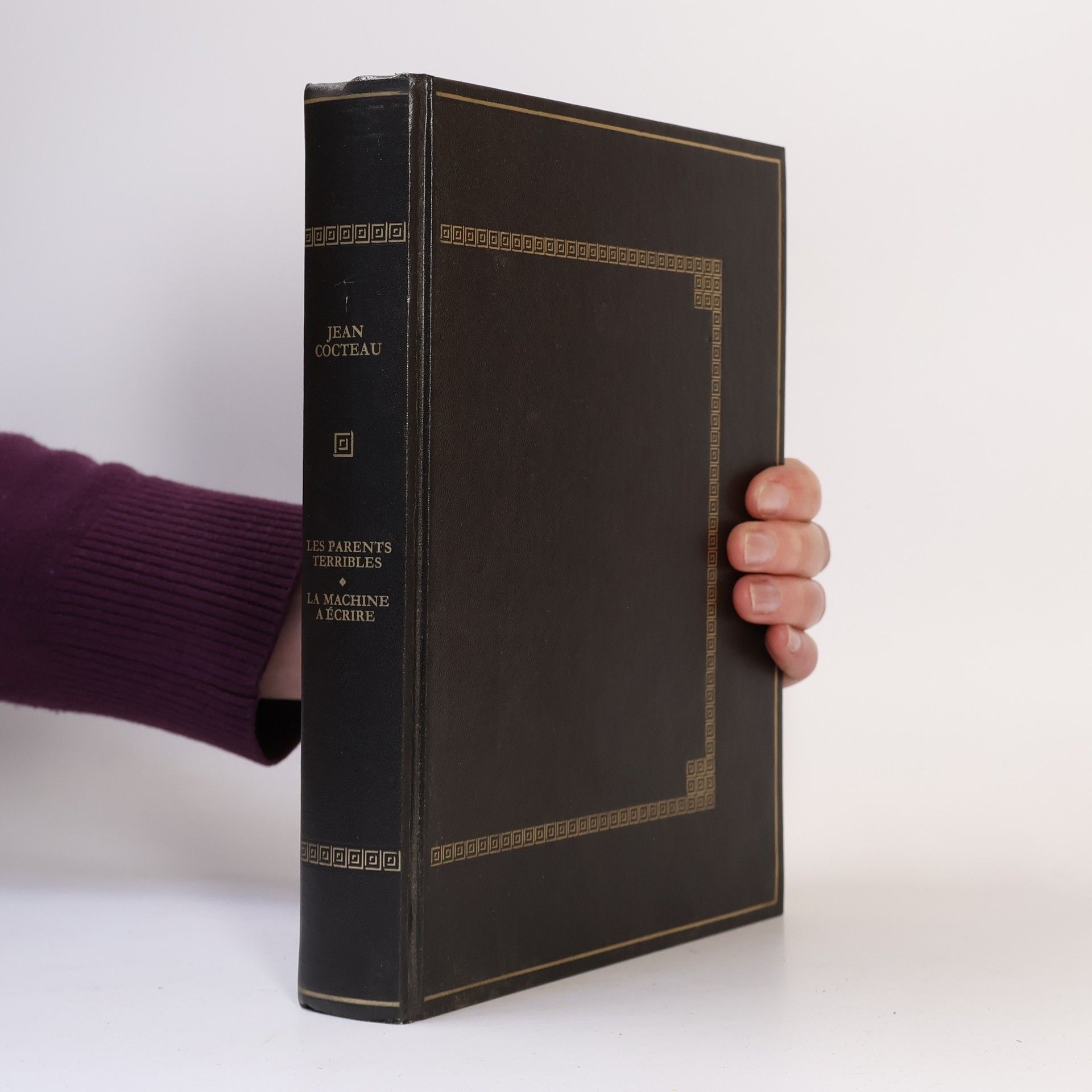 Jean Cocteau Les parents terribles. La machine a ecrire