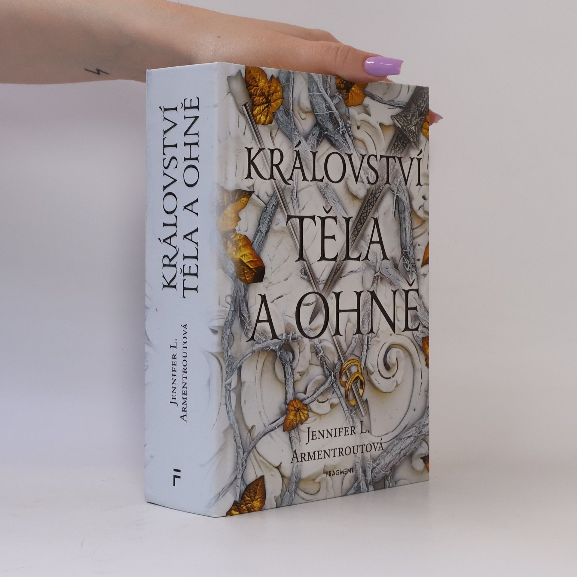 Jennifer L. Armentrout Království těla a ohně