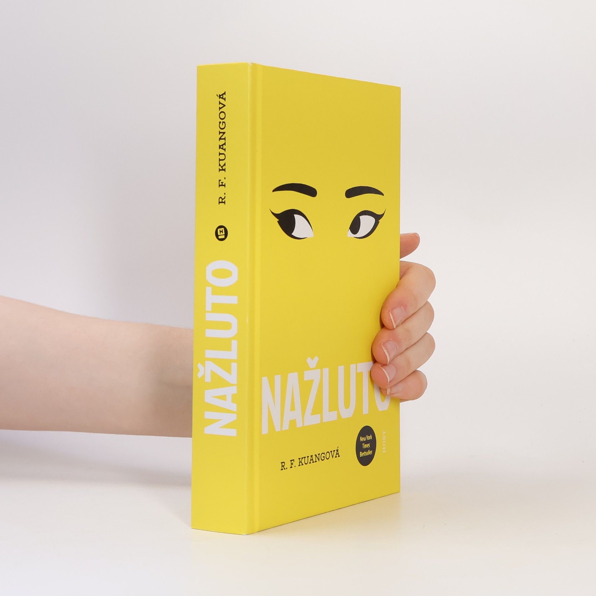 Rebecca Kuang Nažluto