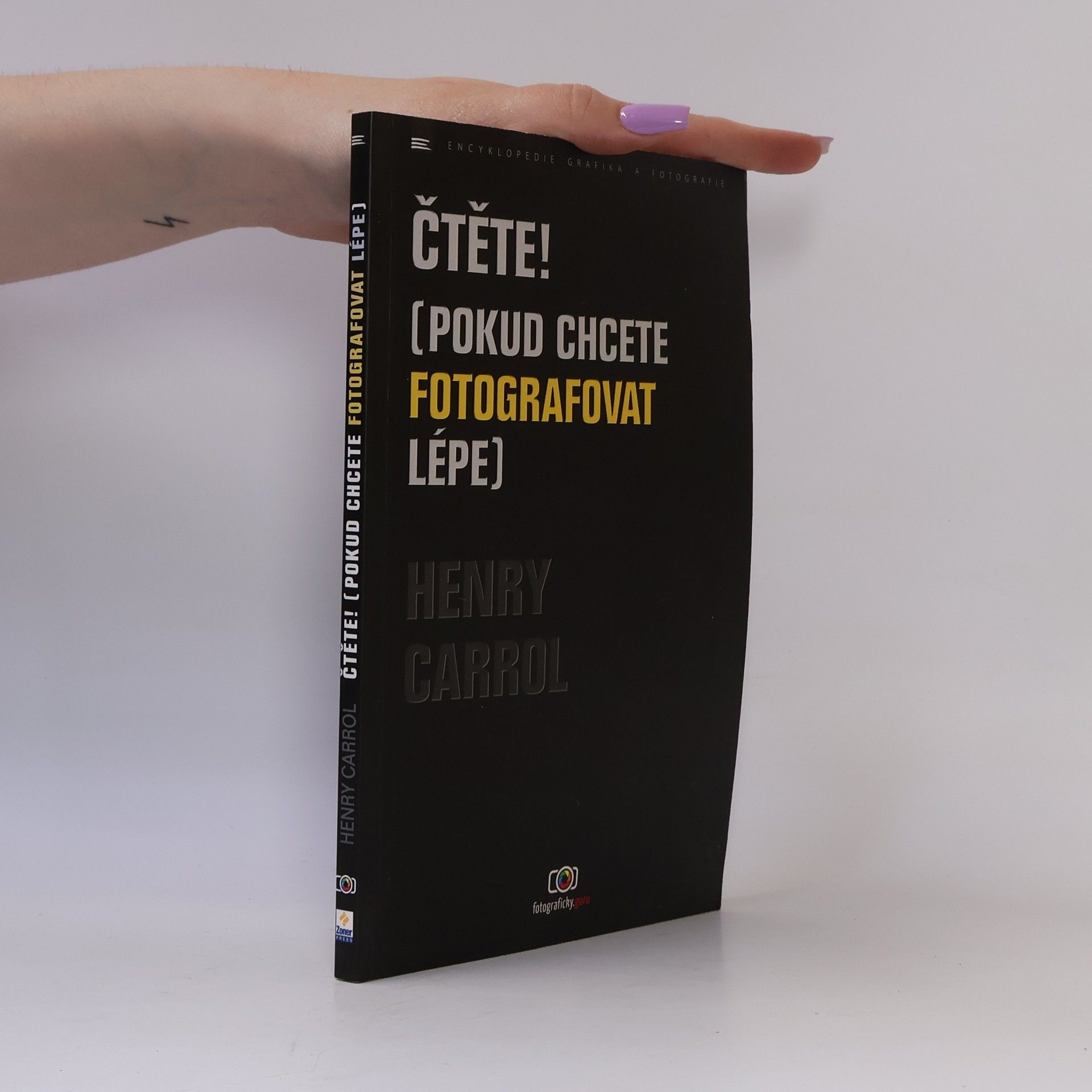 Henry Carroll Čtěte!