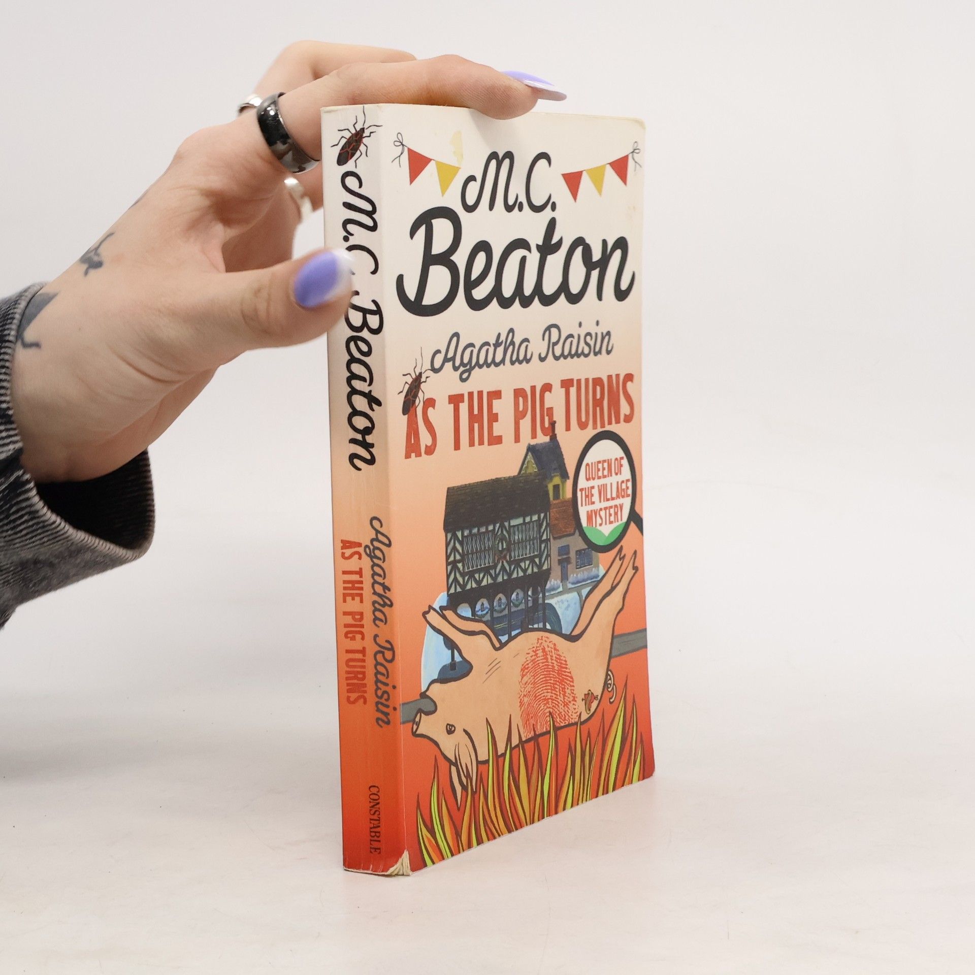 Marion Chesney Agatha Raisin: As the Pig Turns