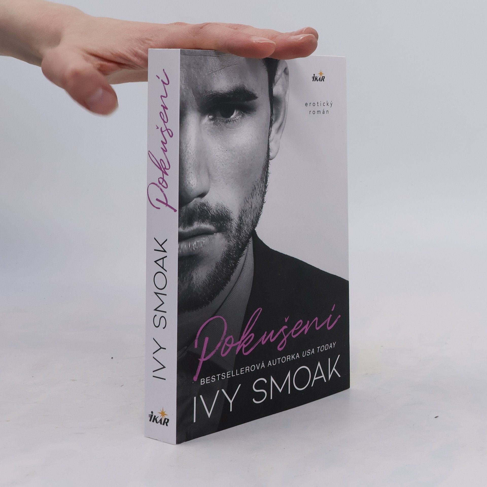 Ivy Smoak Pokušení