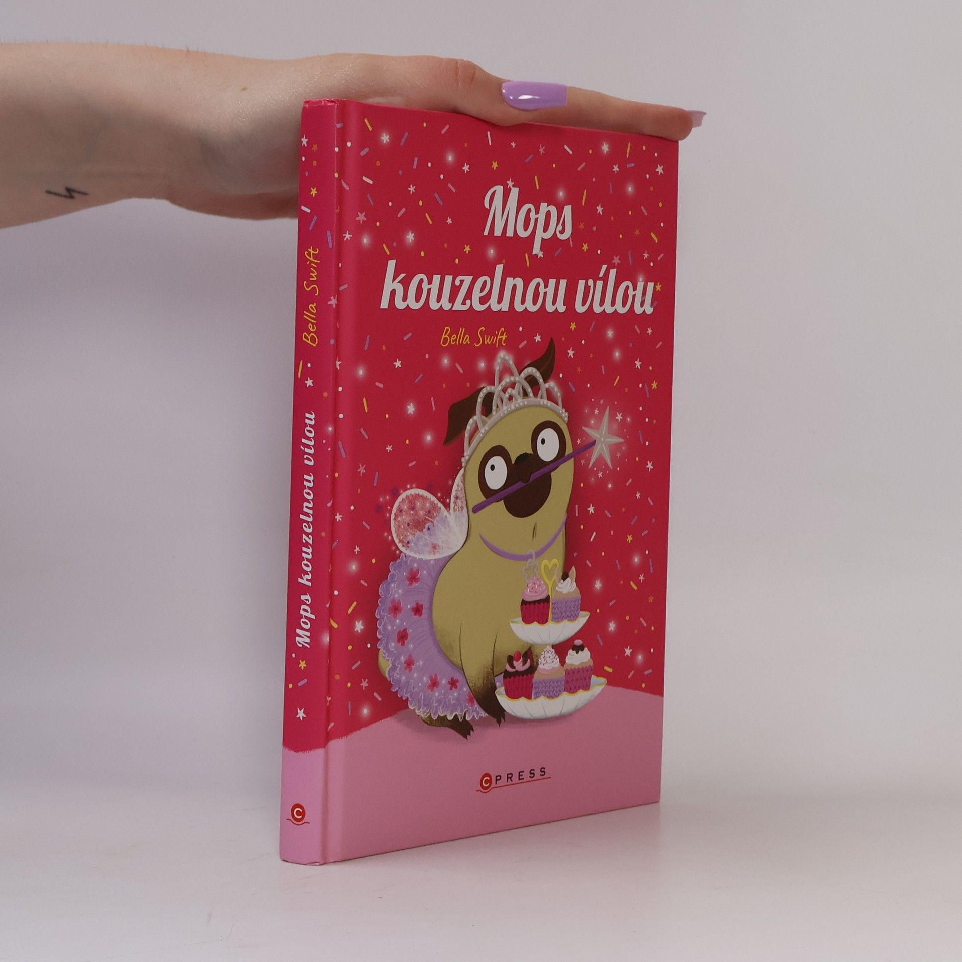 Bella Swift Mops kouzelnou vílou