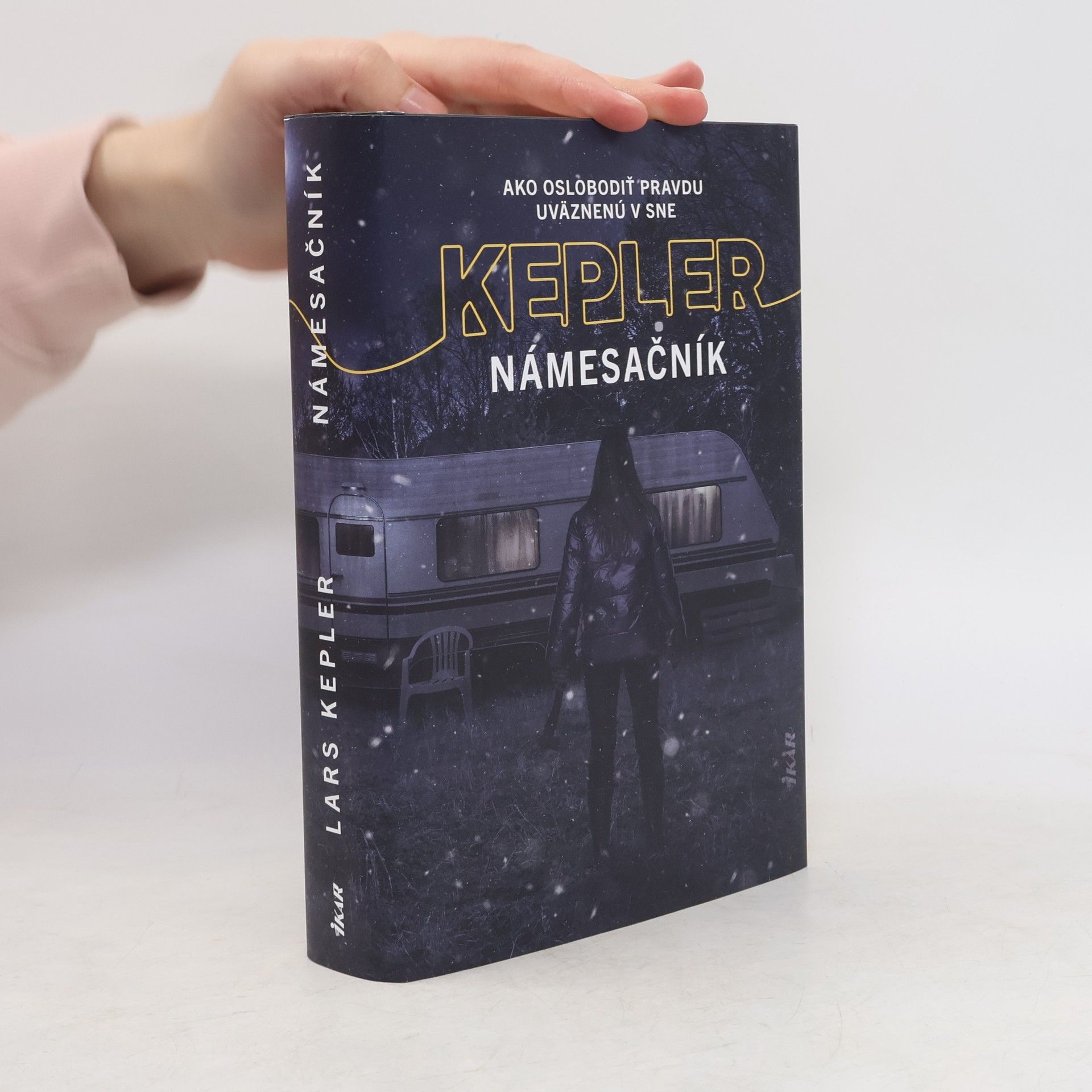 Lars Kepler Námesačník