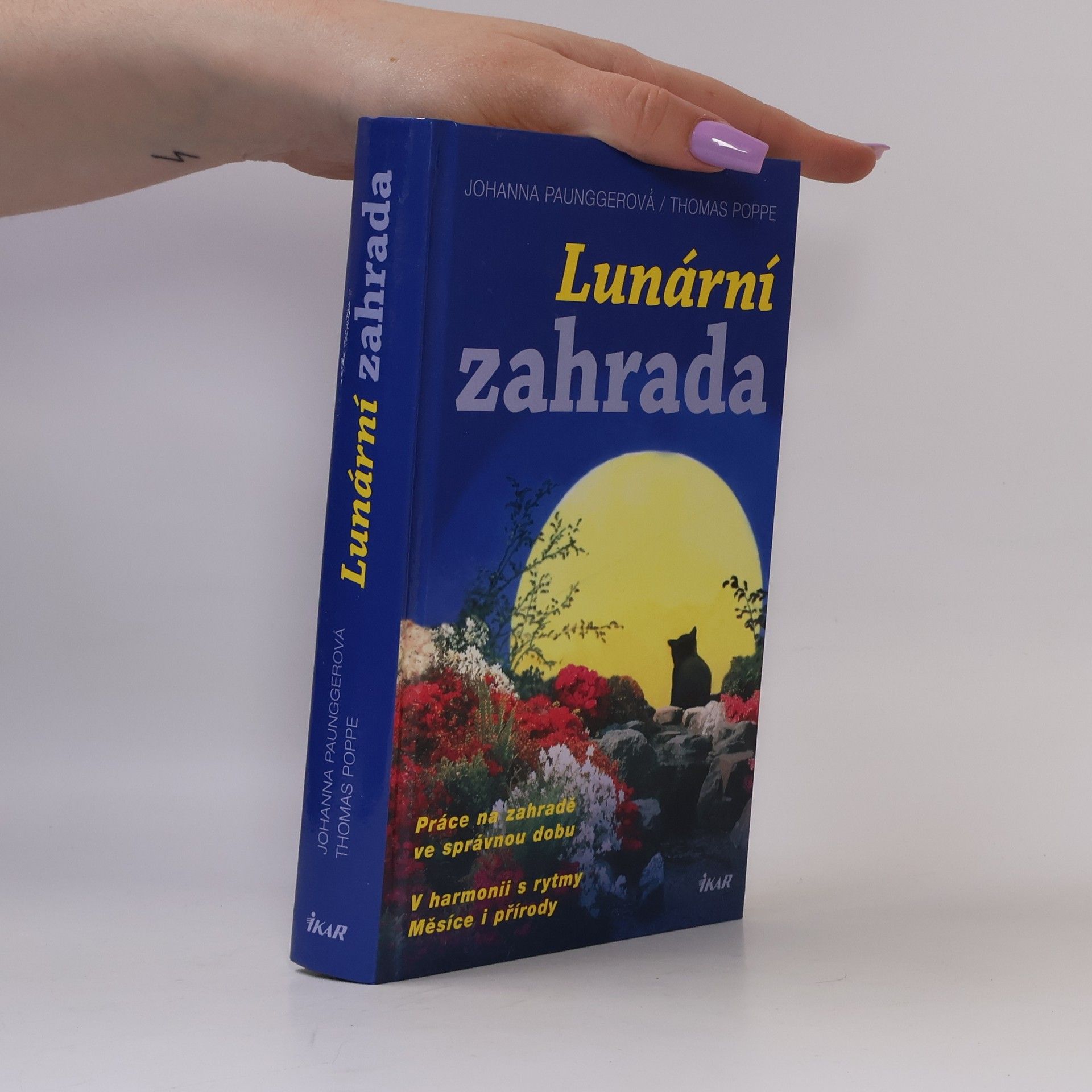 Johanna Paungger Poppe Lunární zahrada