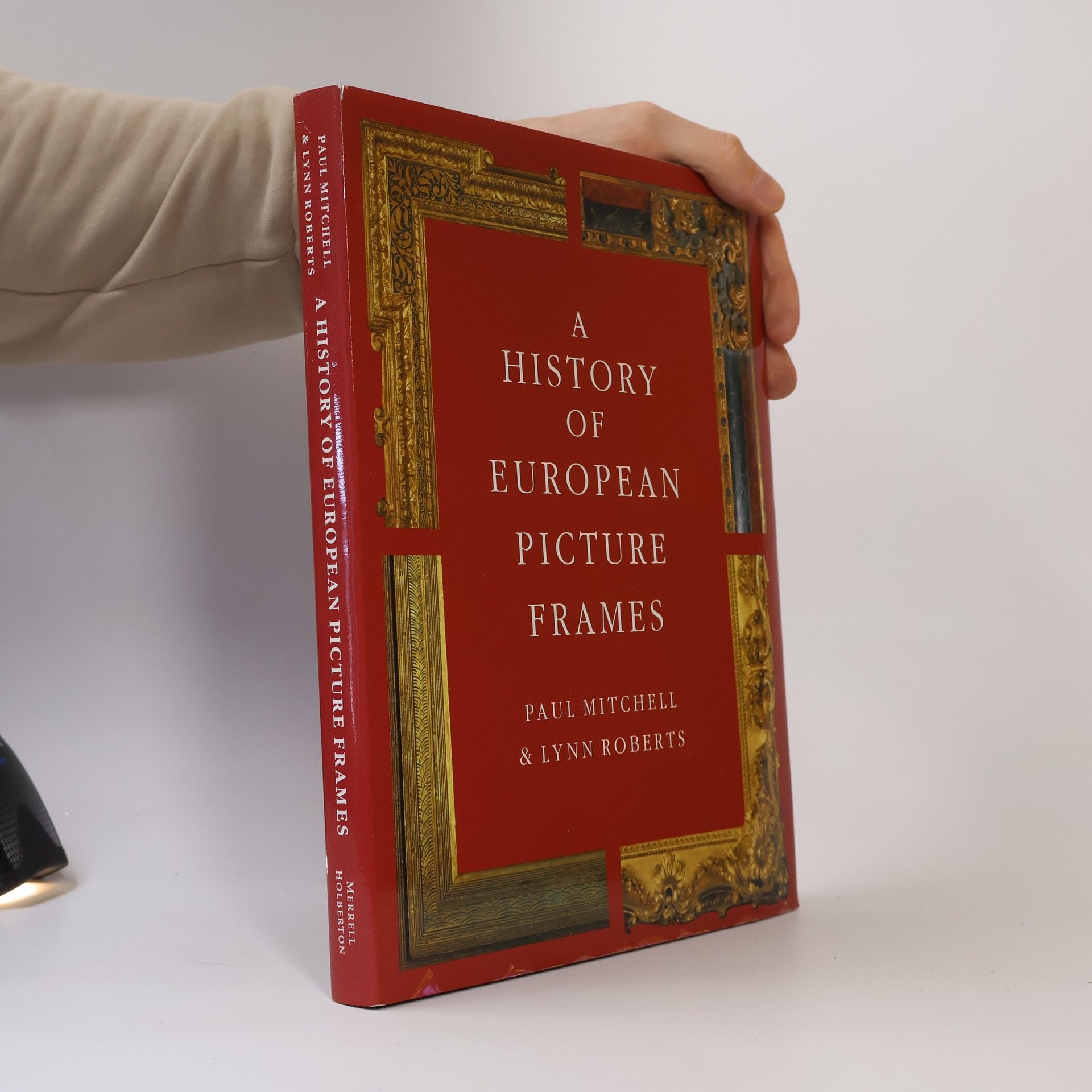 A History of European Picture Frames