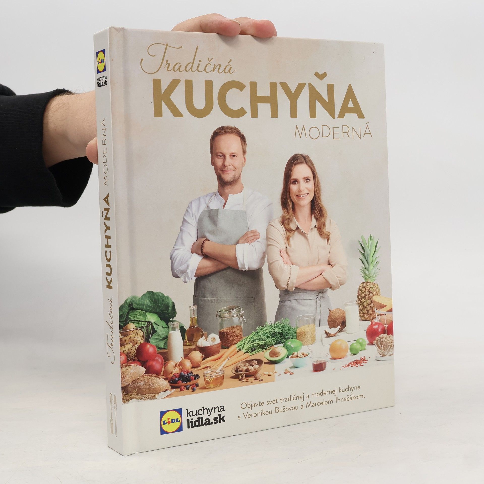 Veronika Bušová Tradičná kuchyňa moderná