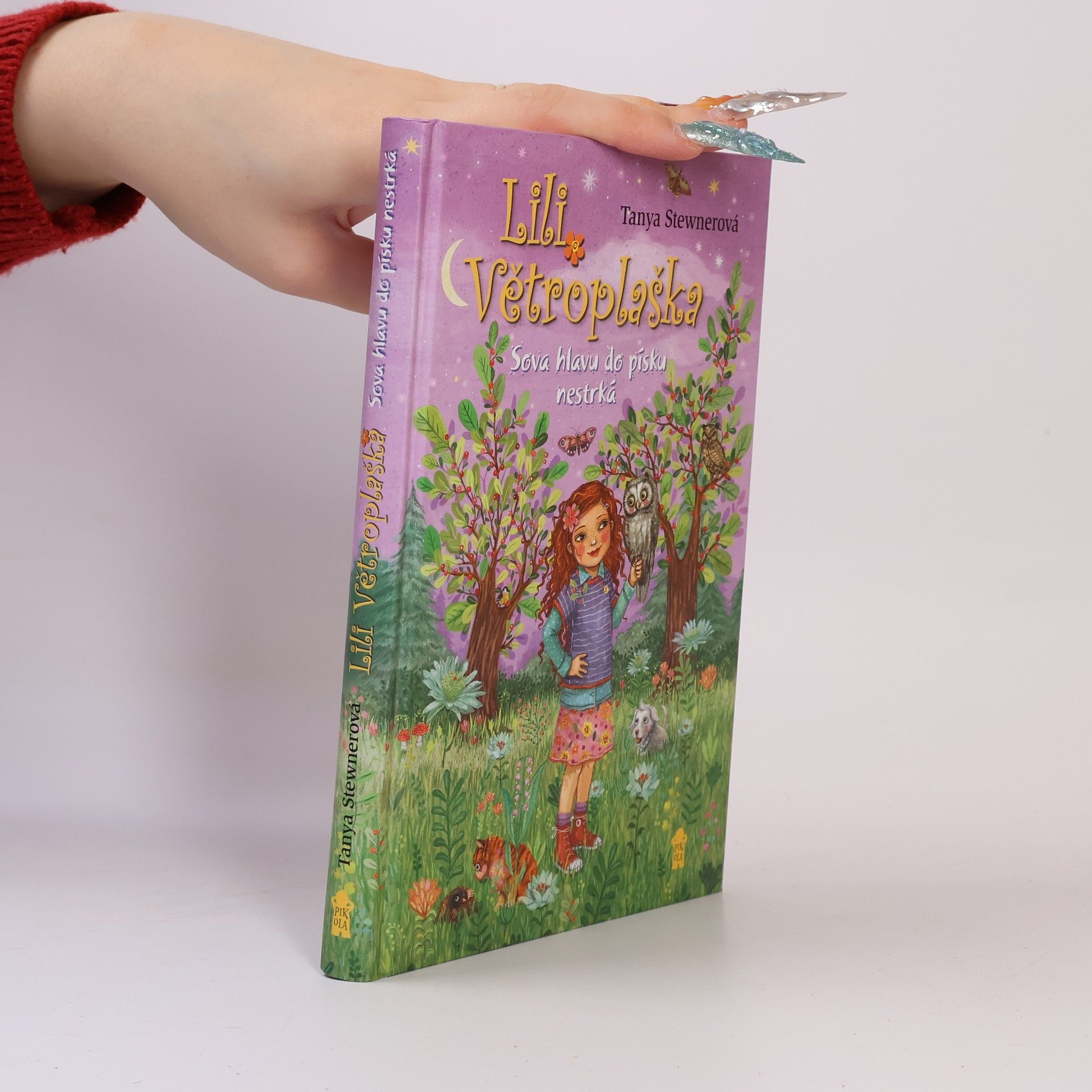 Tanya Stewner Lili Větroplaška. Sova hlavu do písku nestrká