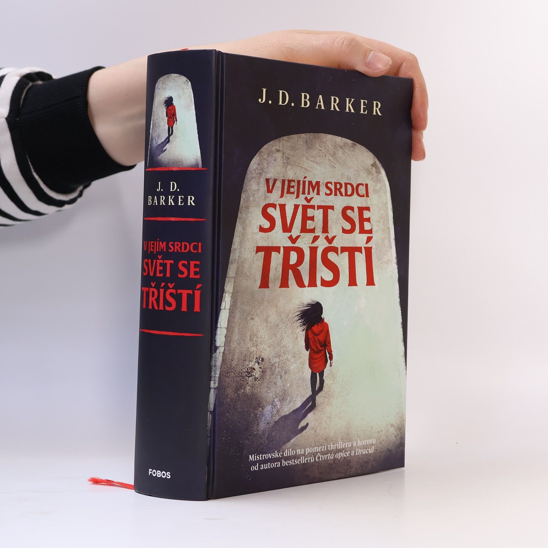 J. D. (Jonathan Dylan) Barker V jejím srdci svět se tříští