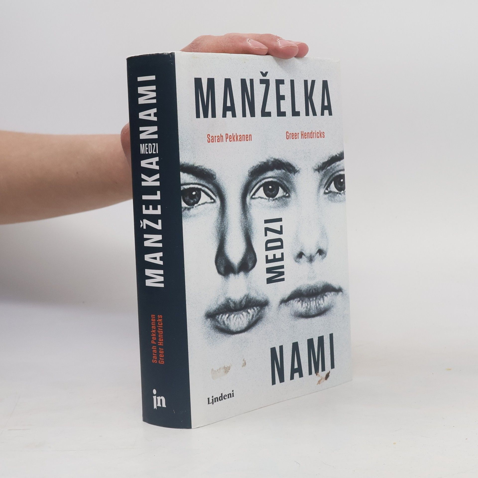 Greer Hendricks Manželka medzi nami