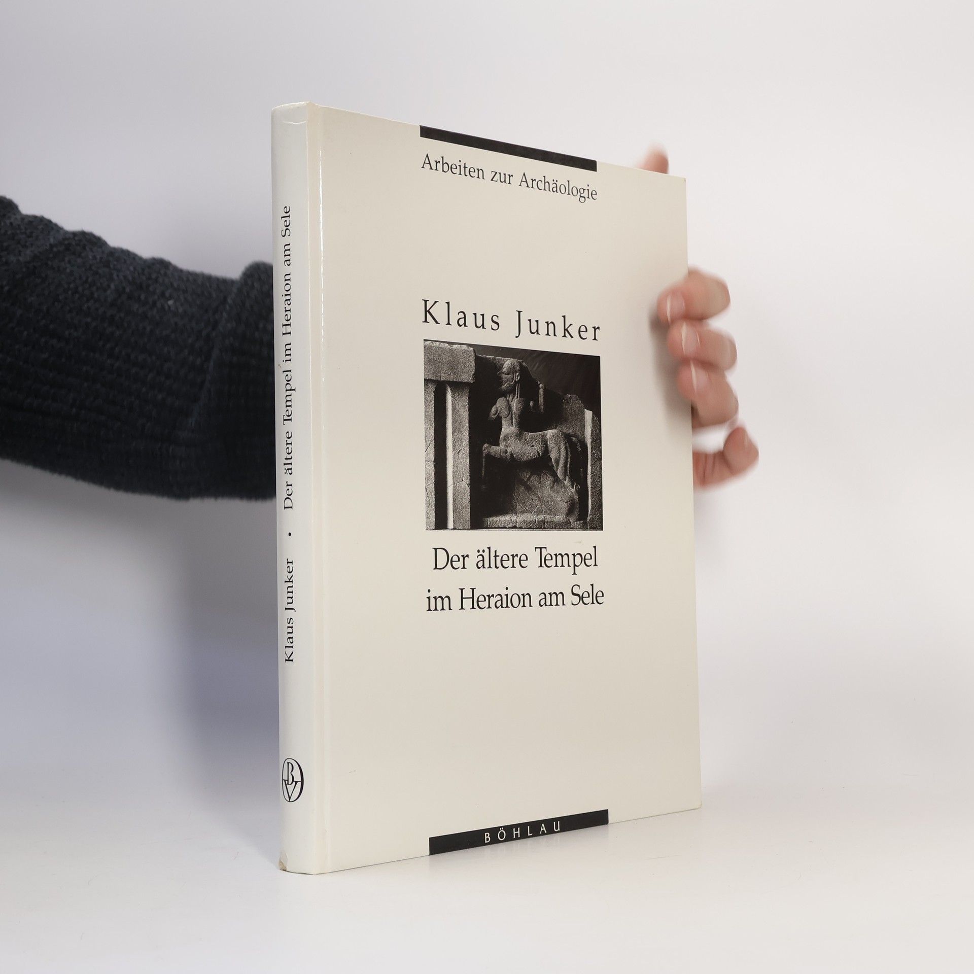 Arbeiten zur Archäologie: Der ältere Tempel im Heraion am Sele