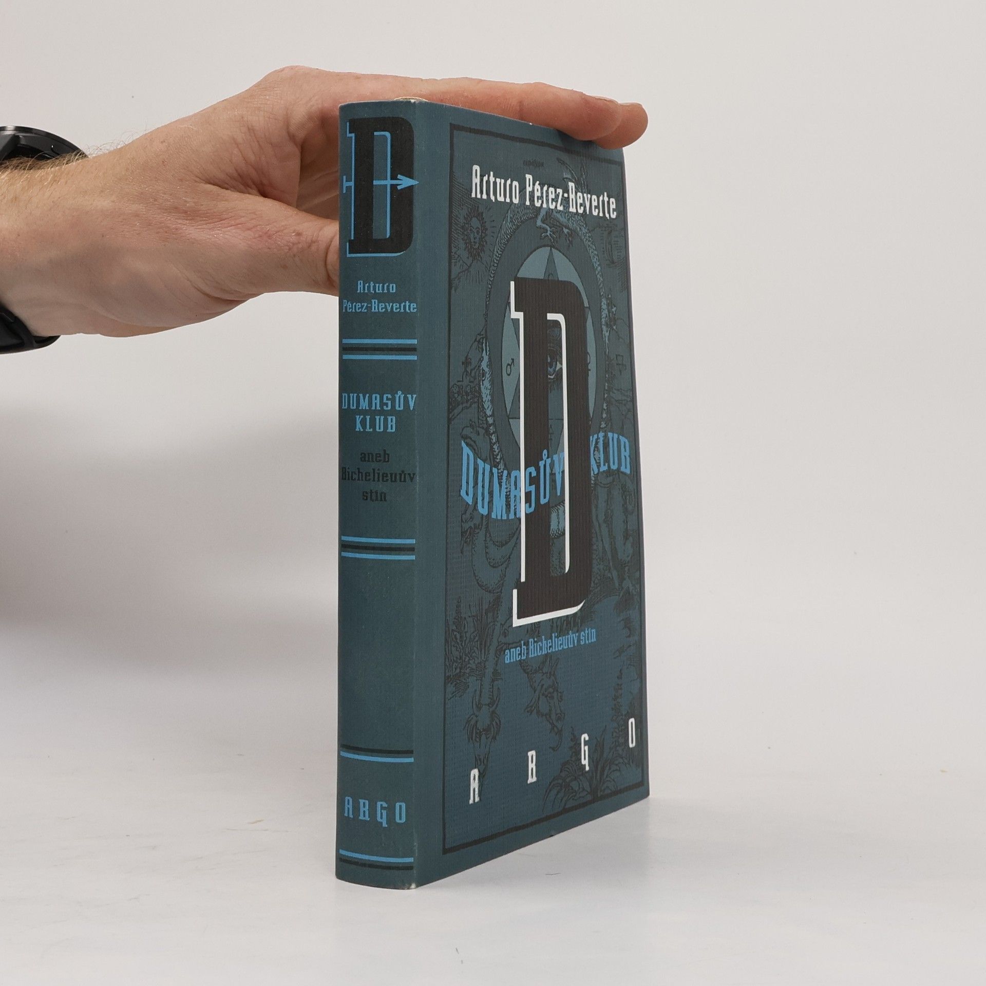 Arturo Pérez-Reverte y Gutiérrez Dumasův klub