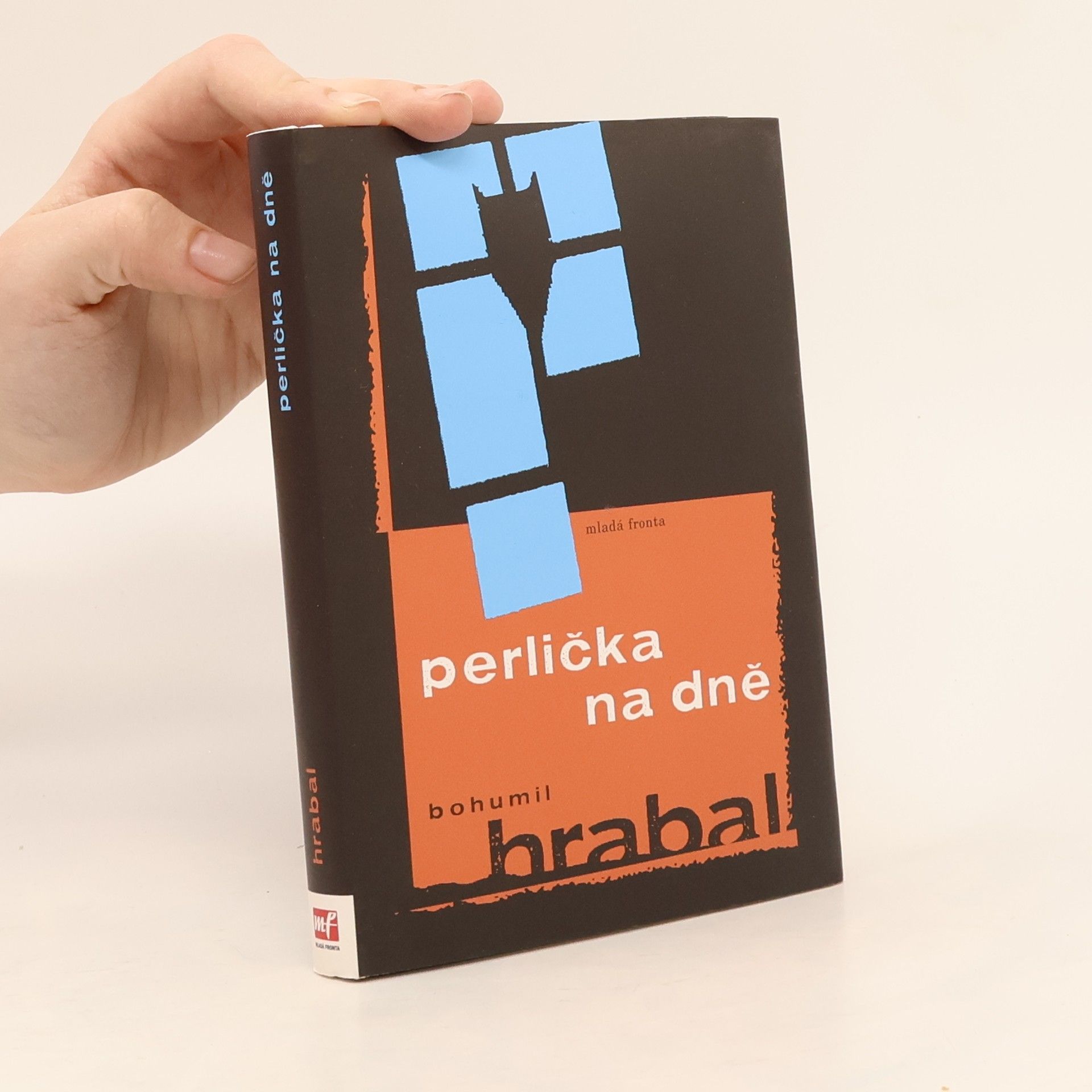 Bohumil Hrabal Perlička na dně