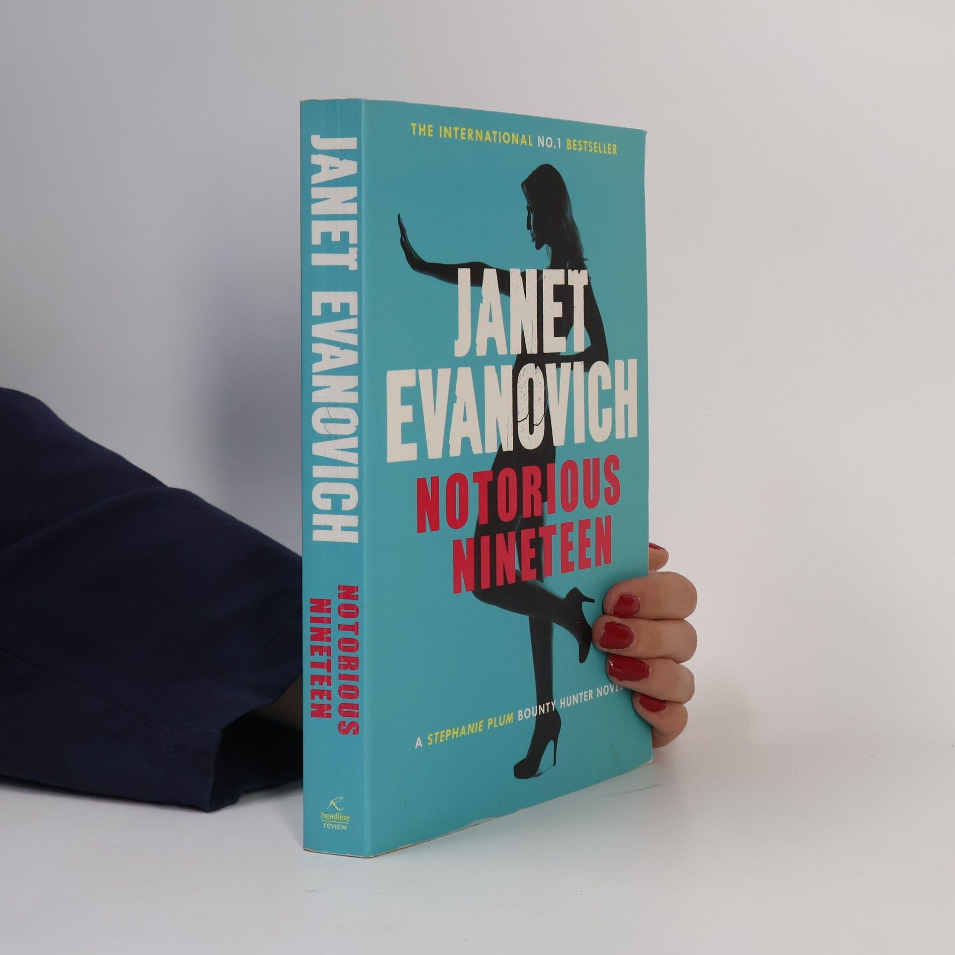 Janet Evanovich Notorious Nineteen