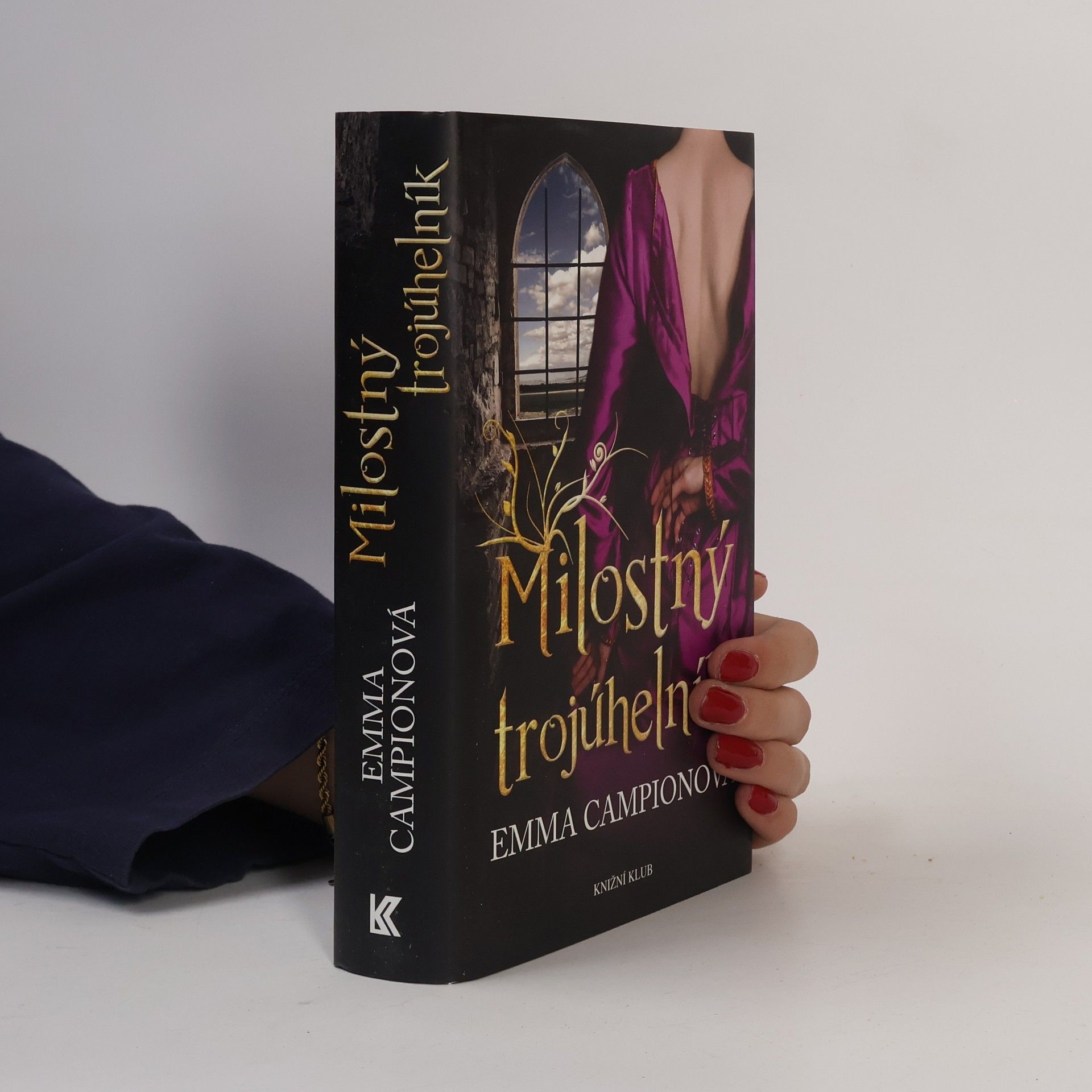 Emma Campion Milostný trojúhelník