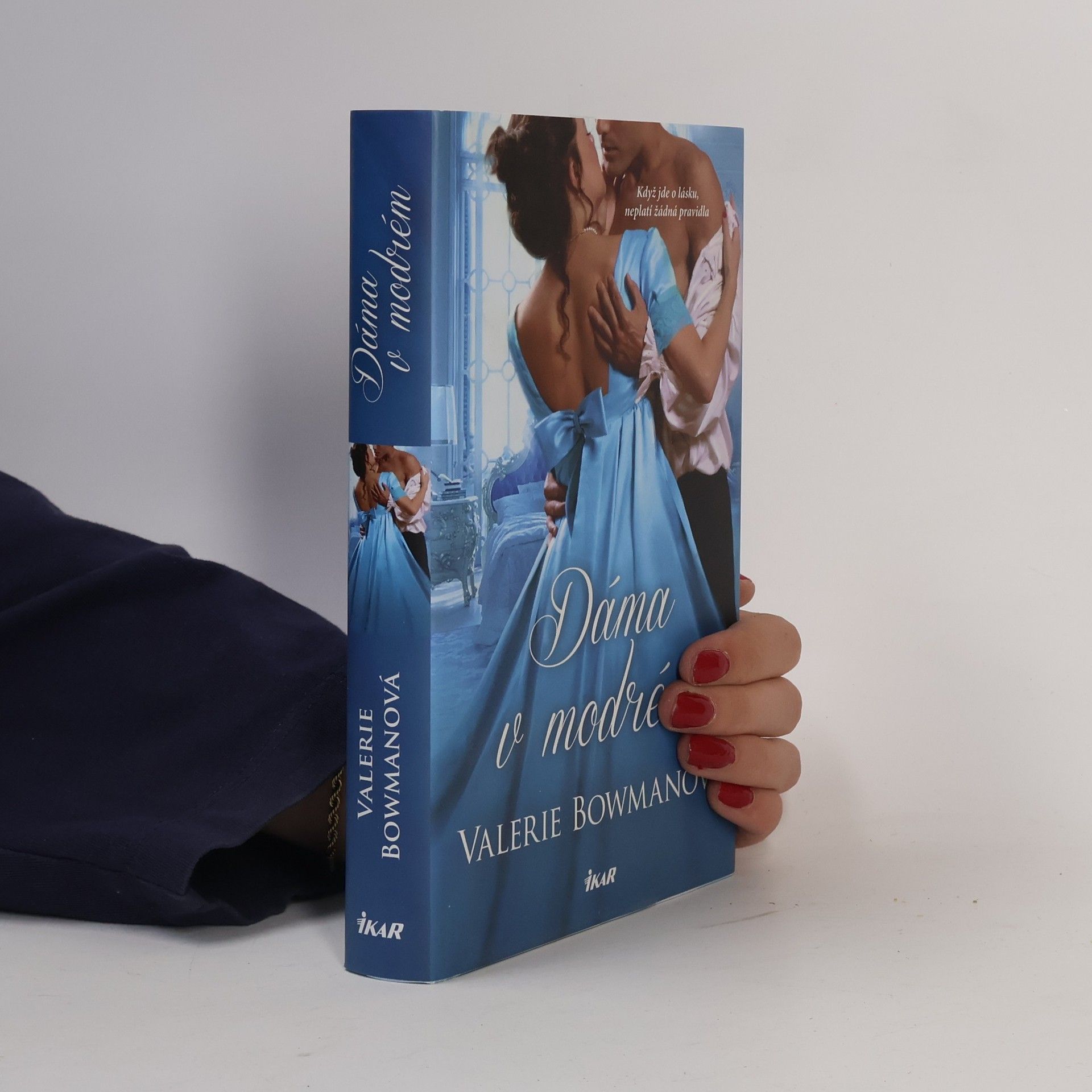 Valerie Bowman Dáma v modrém