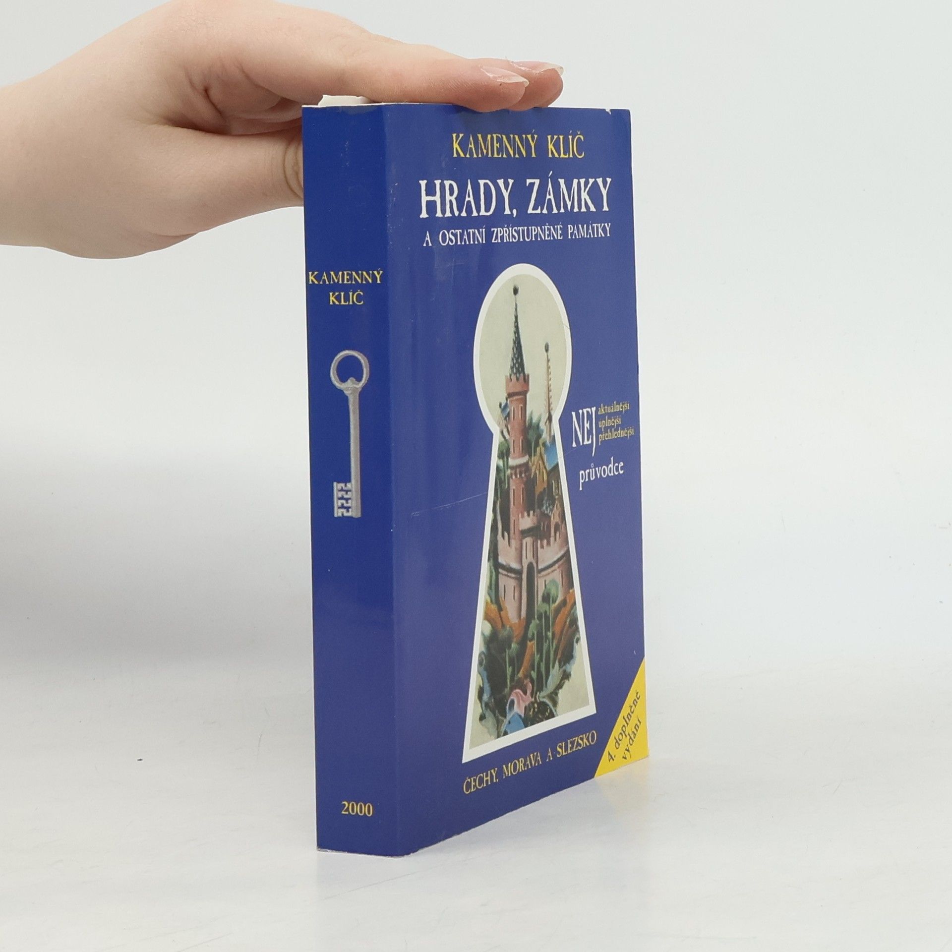 Kateřina Sučková Kamenný klíč k 340 hradům, zámkům a ostatním zpřístupněným památkám v České republice