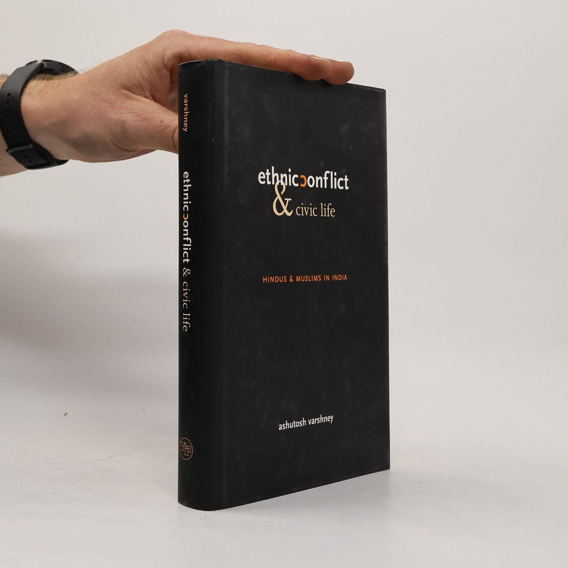 Ashutosh Varshney Ethnic Conflict and Civic Life