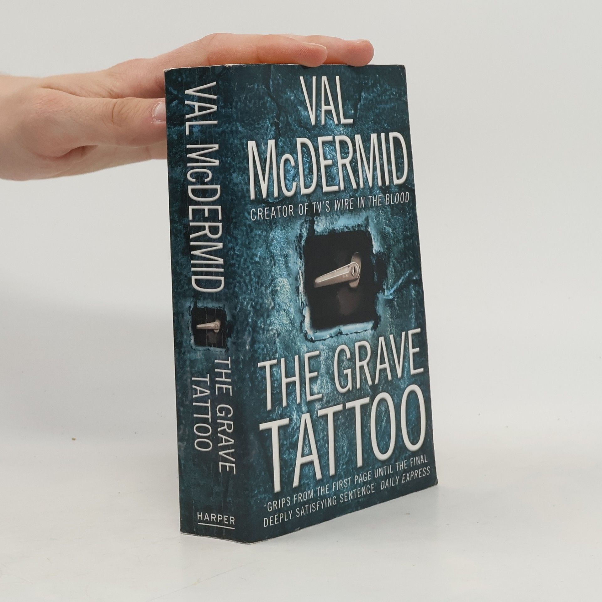 Val McDermid The Grave Tattoo