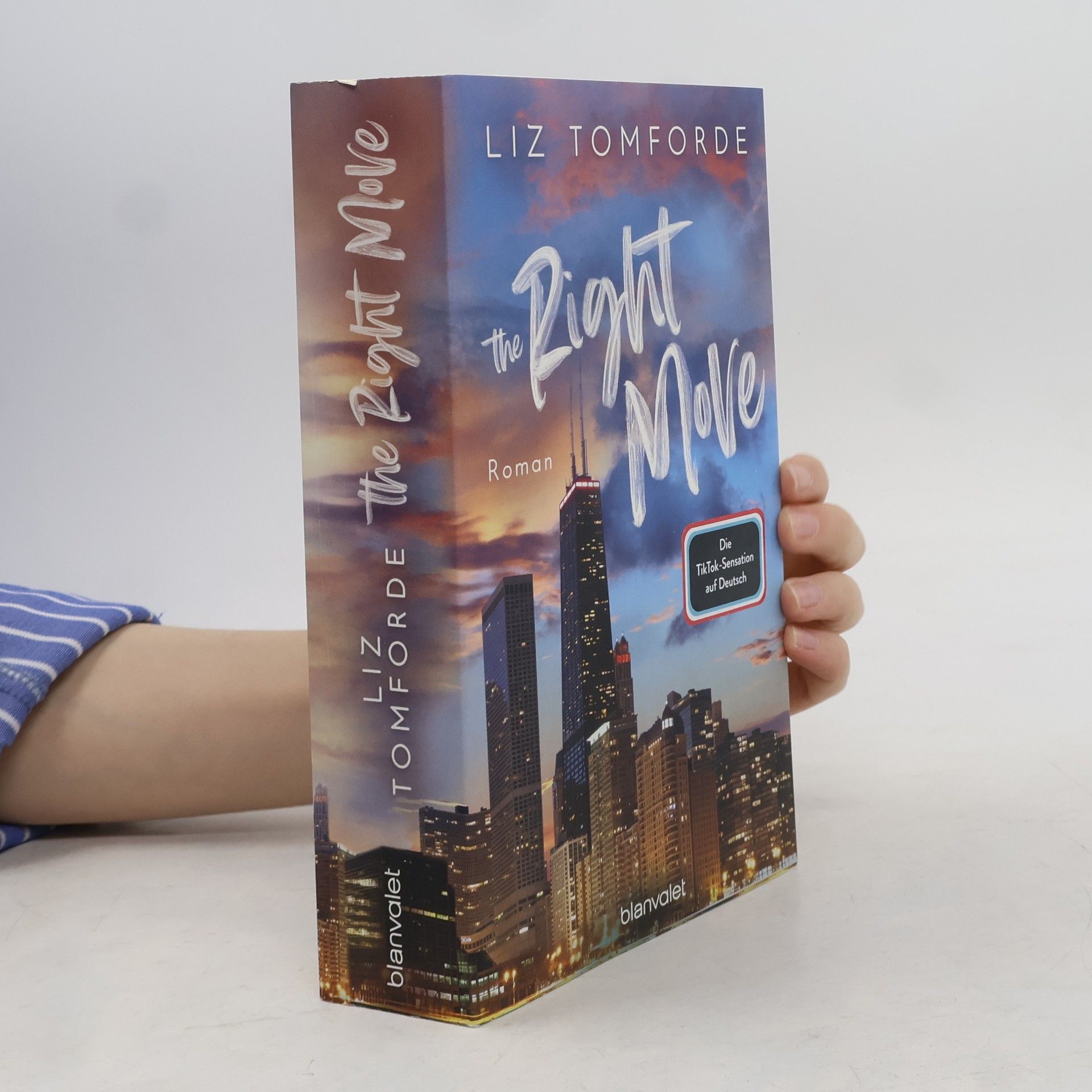 Liz Tomforde The Right Move