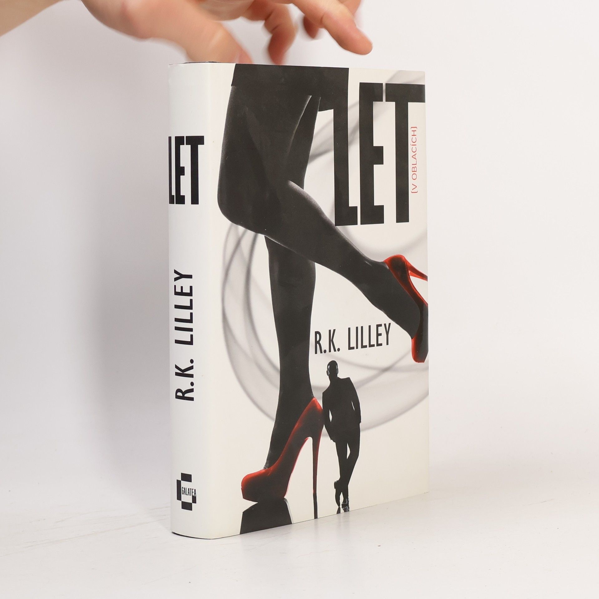 R. K. Lilley Let (v oblacích)