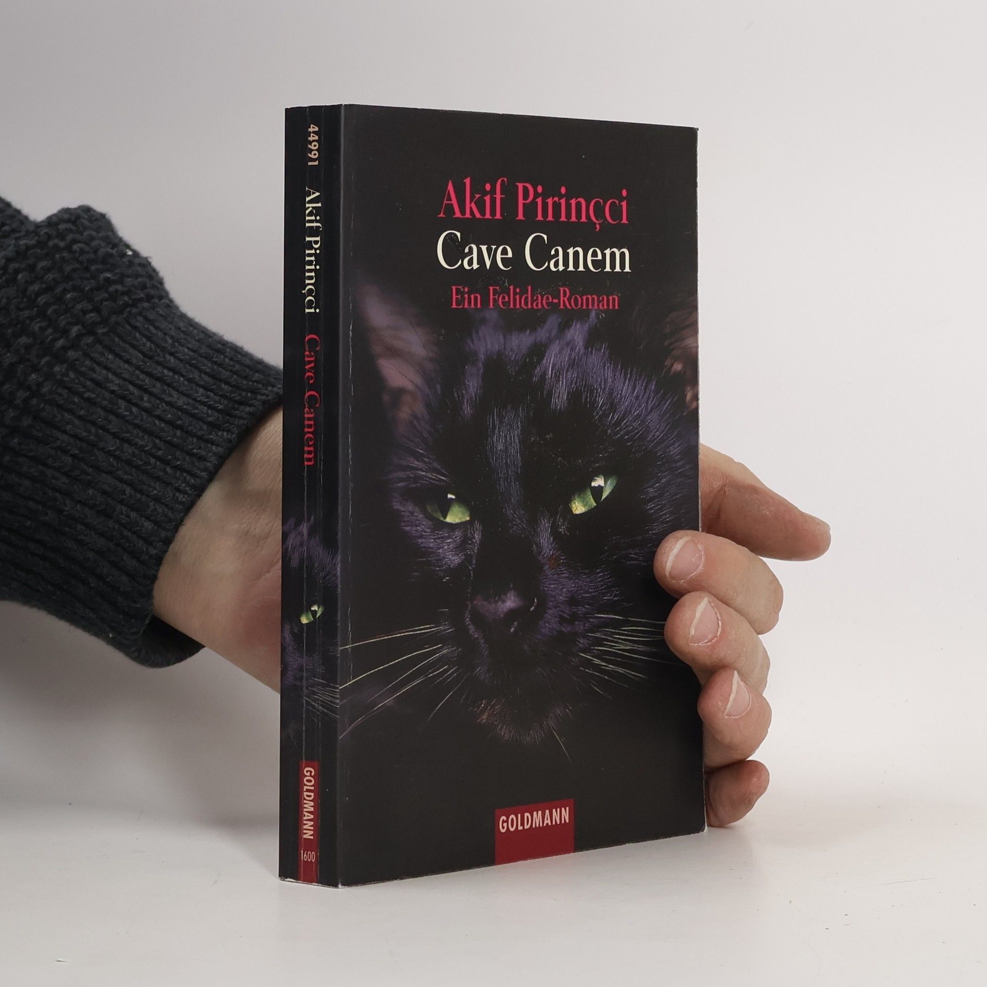 Akif Pirinçci Cave canem