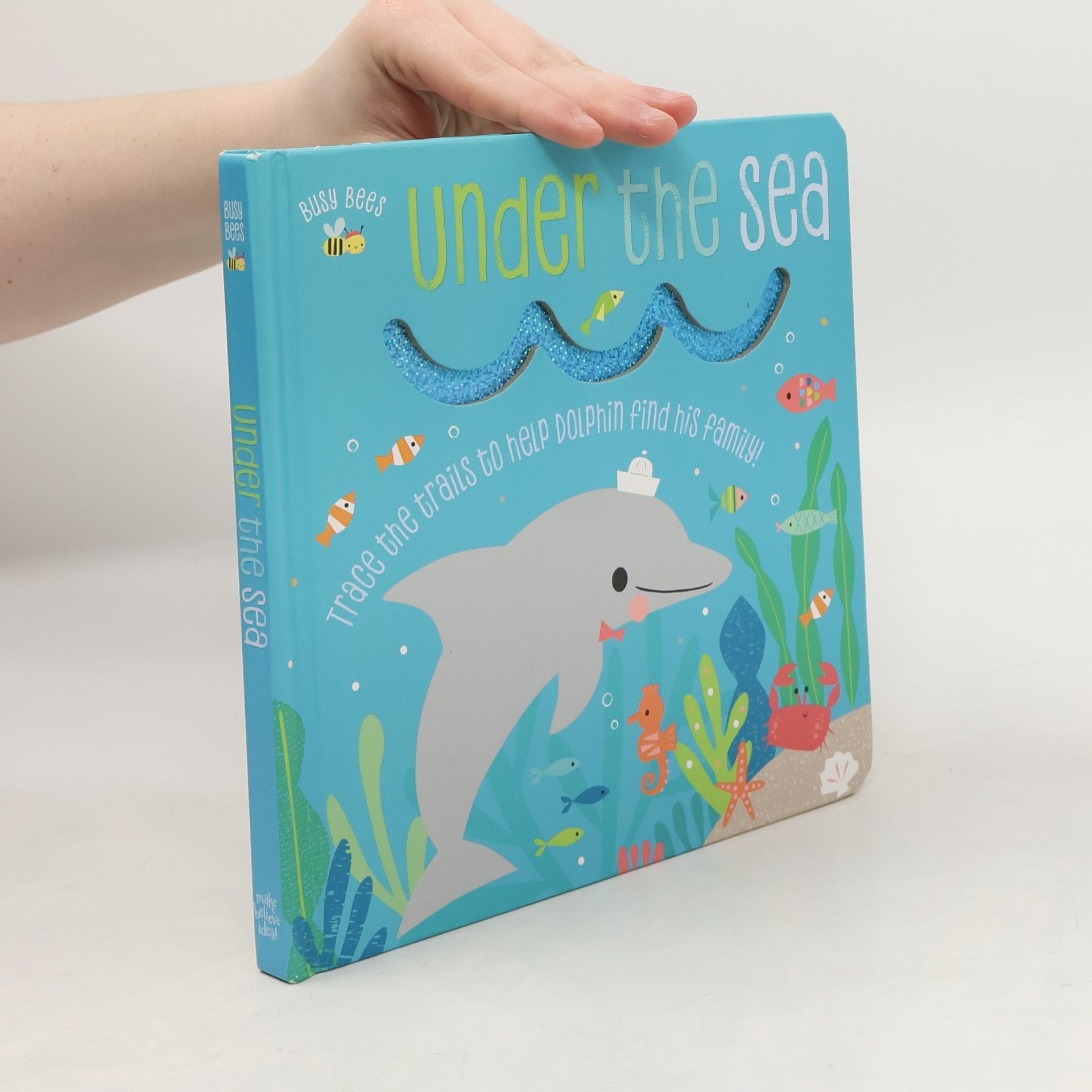 Collectif d'auteurs BUSY BEES UNDER THE SEA