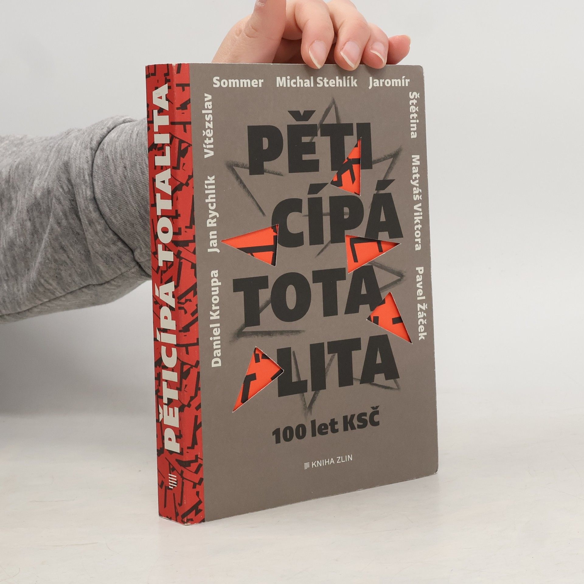 * antologie Pěticípá totalita: 100 let KSČ v rozhovorech