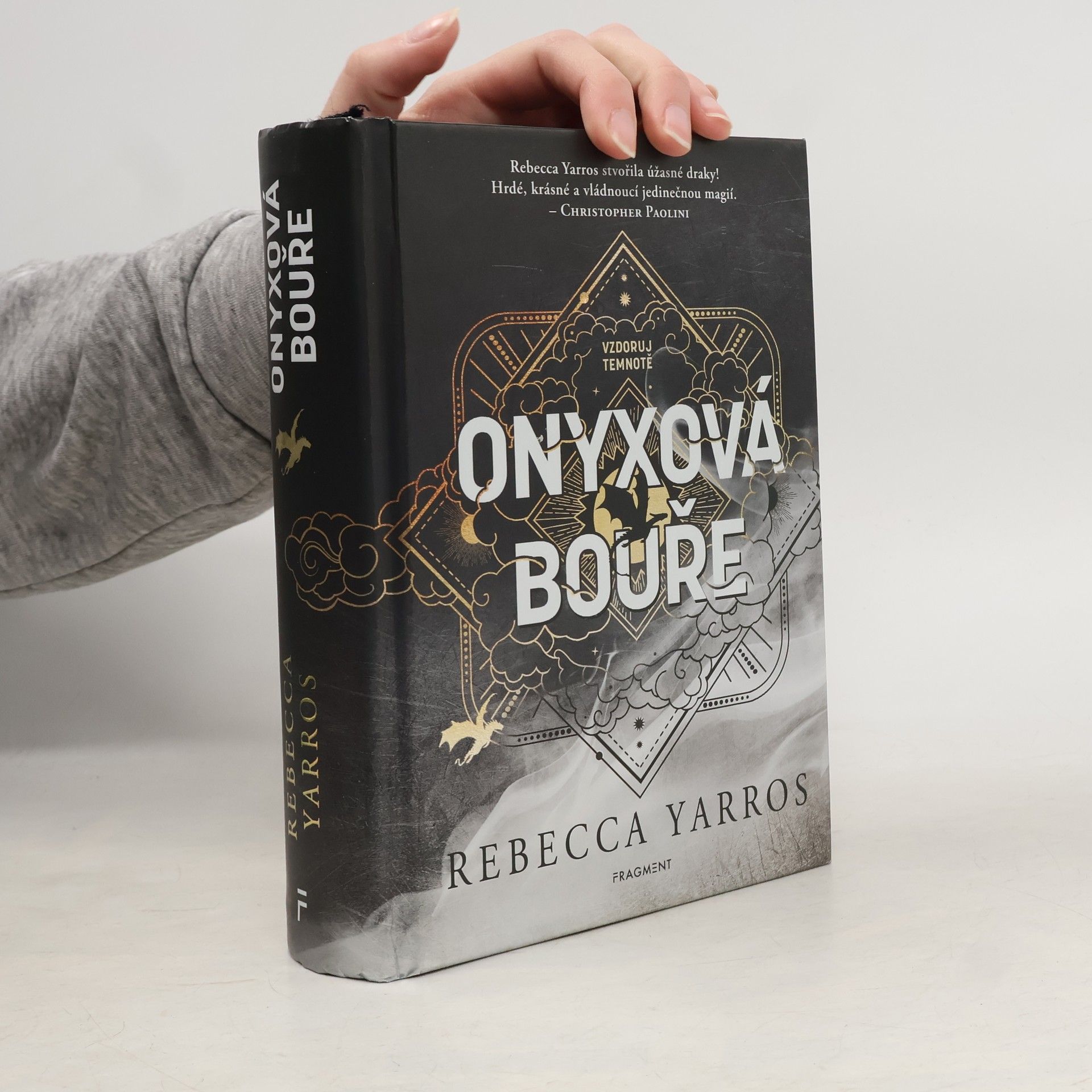 Rebecca Yarros Onyxová bouře