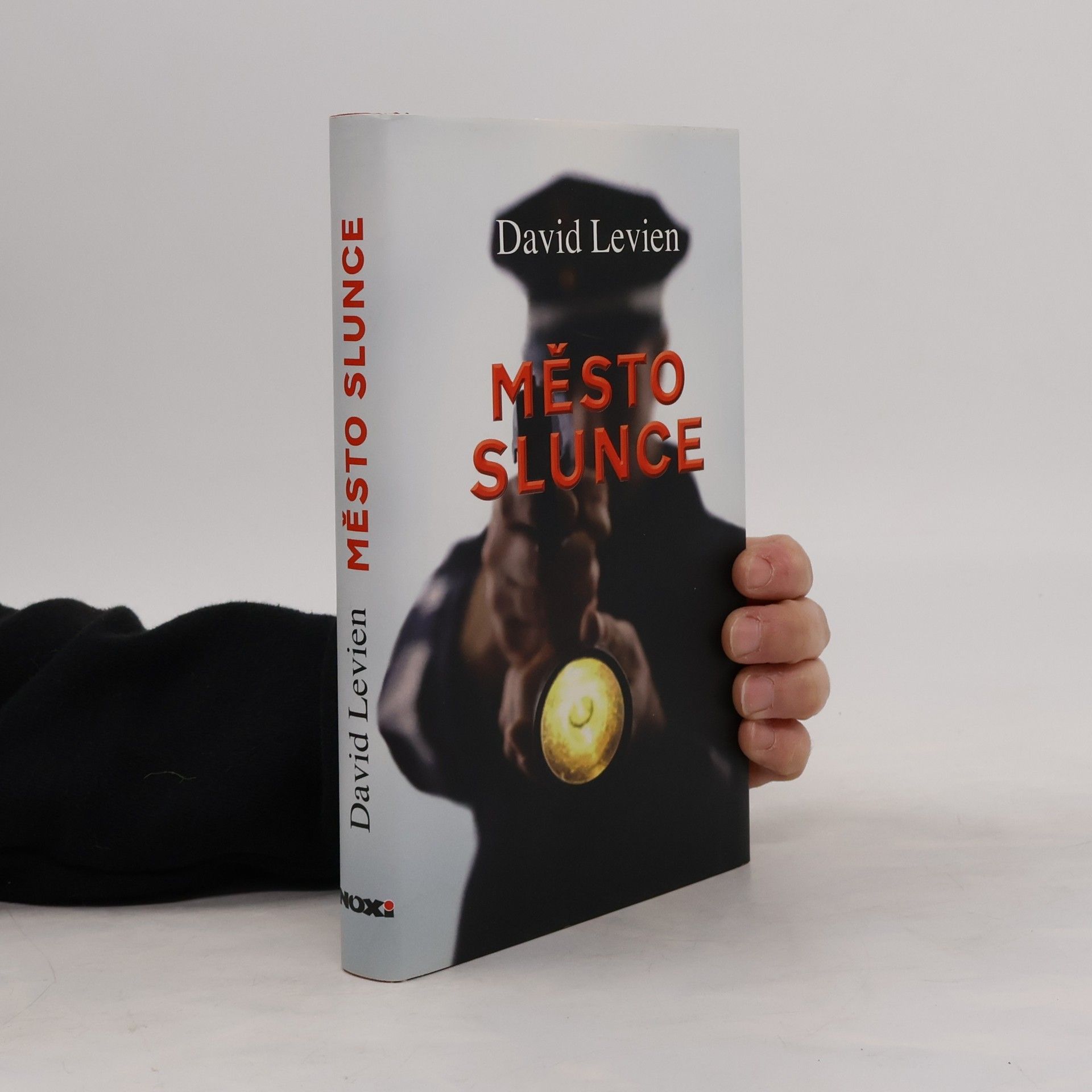 David Levien Město slunce