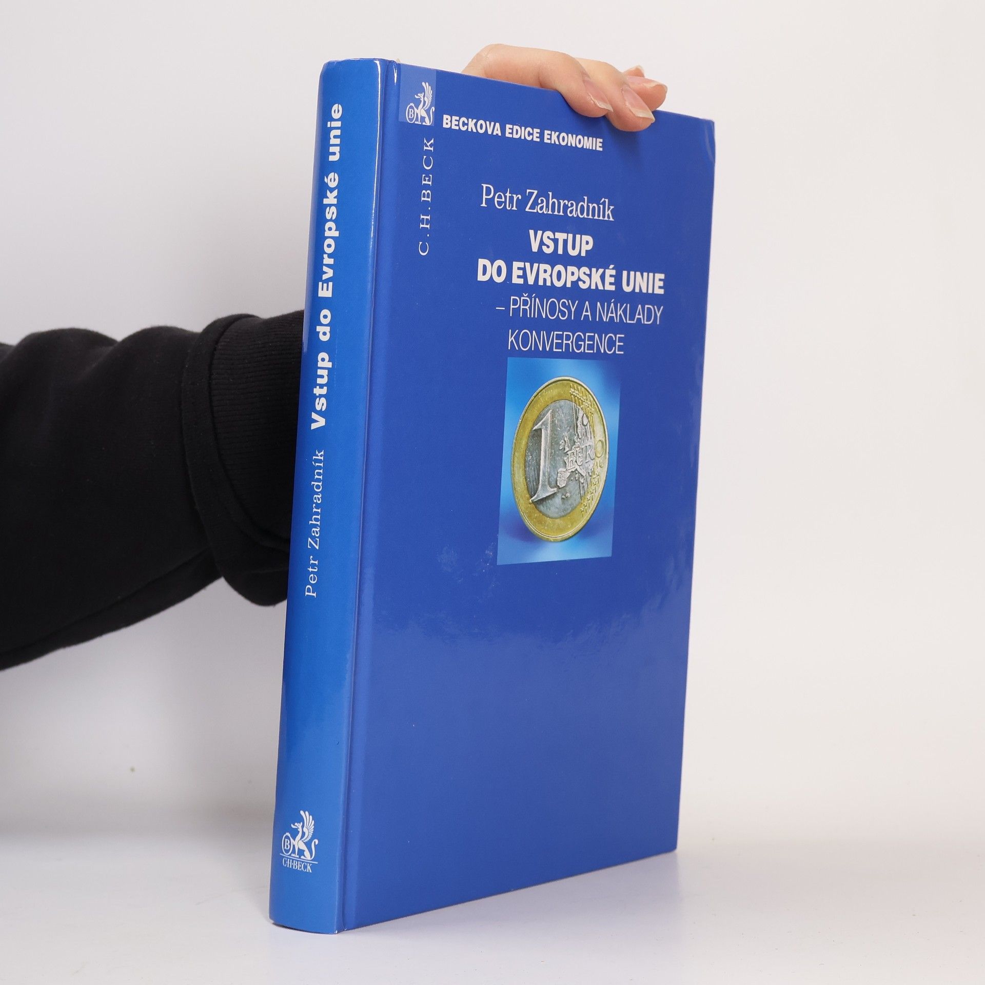 Petr Zahradník Vstup do Evropské unie - Přínosy a náklady konvergence