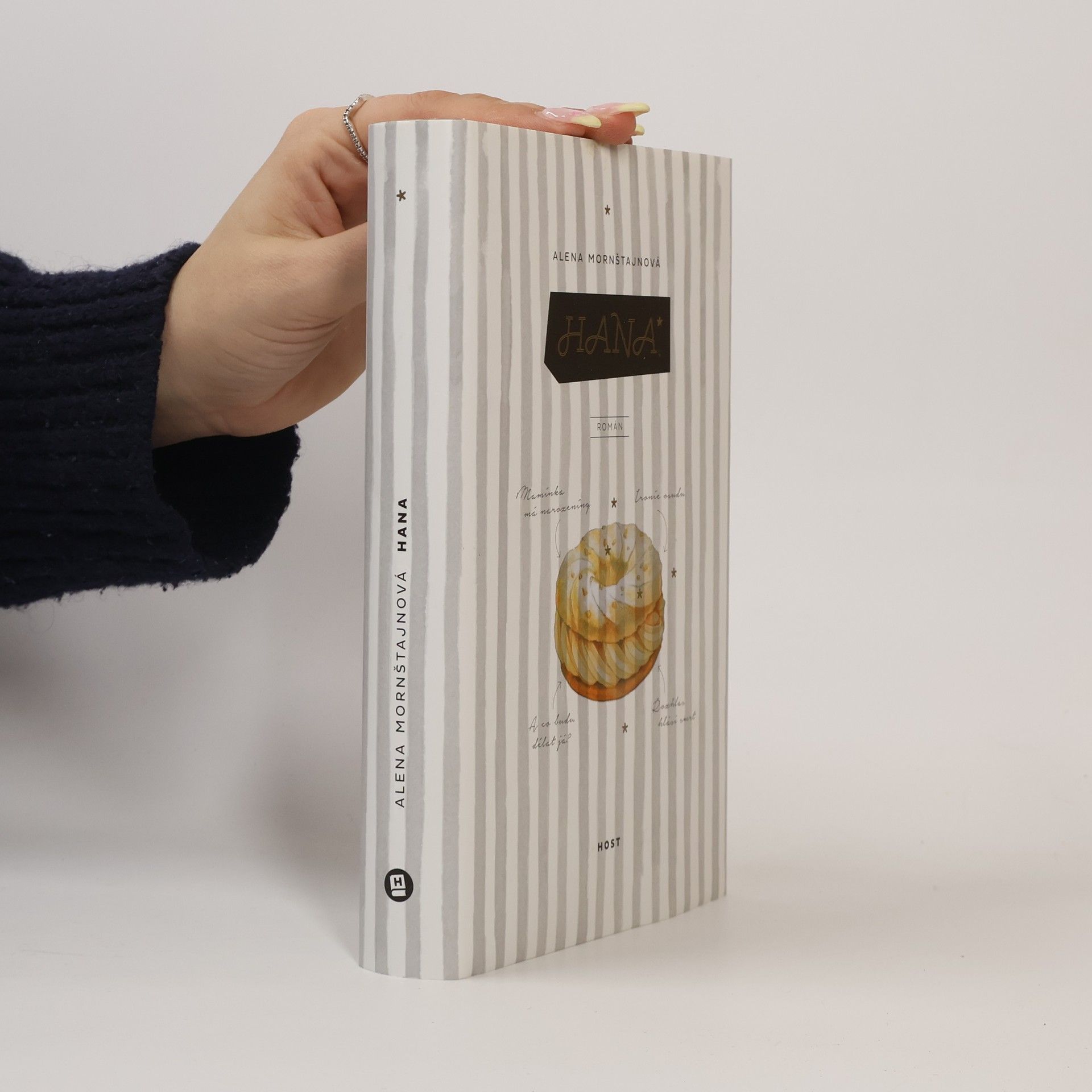 Alena Mornštajnová Hana