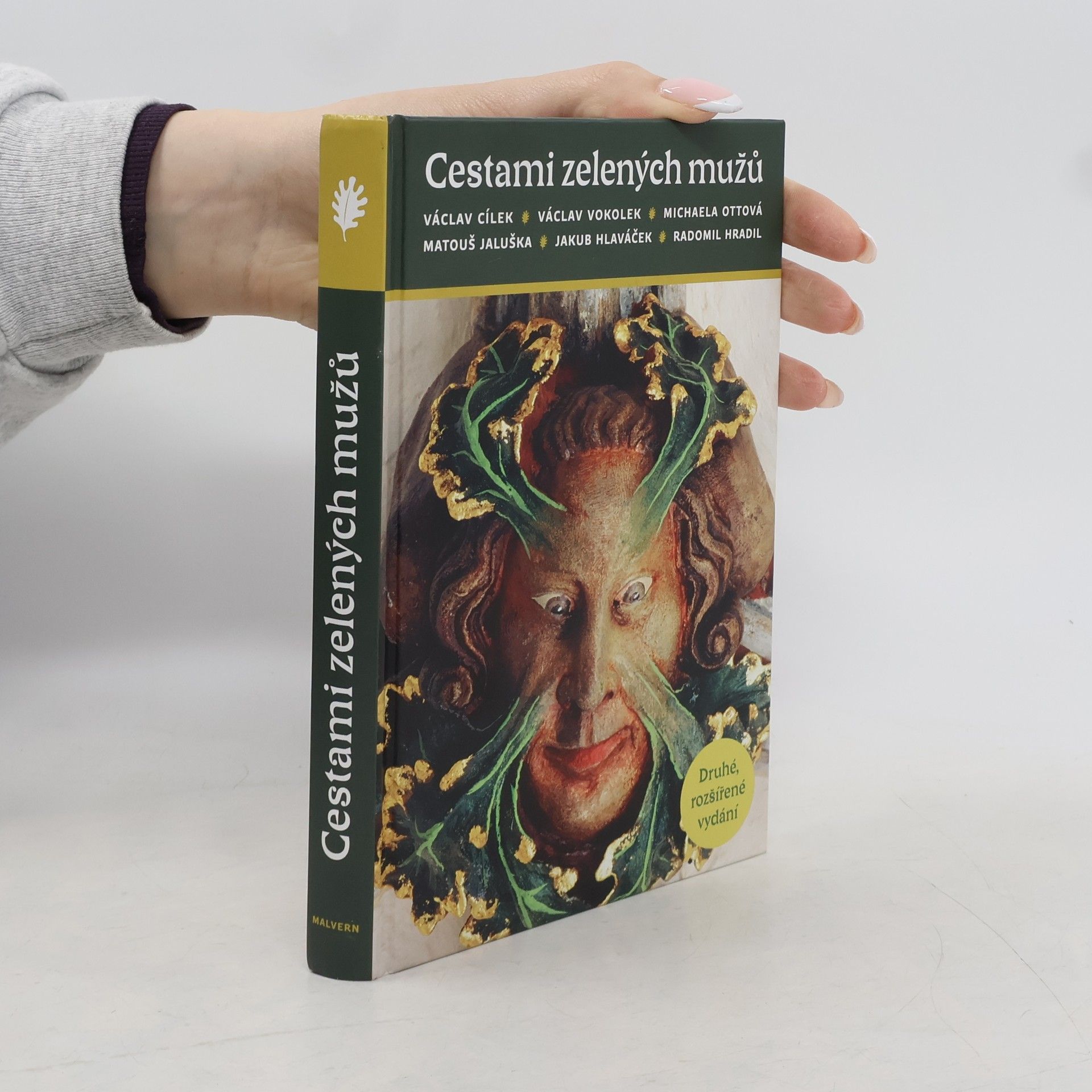 Cestami zelených mužů