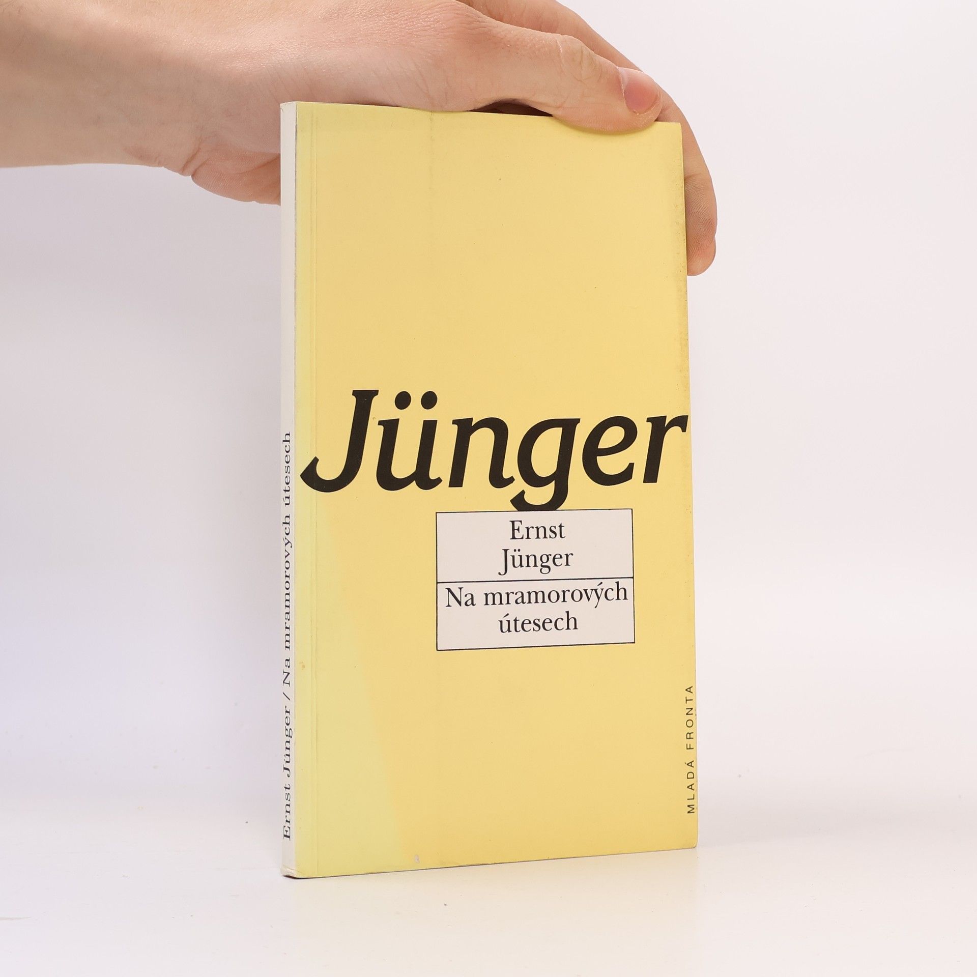 Ernst Jünger Na mramorových útesech