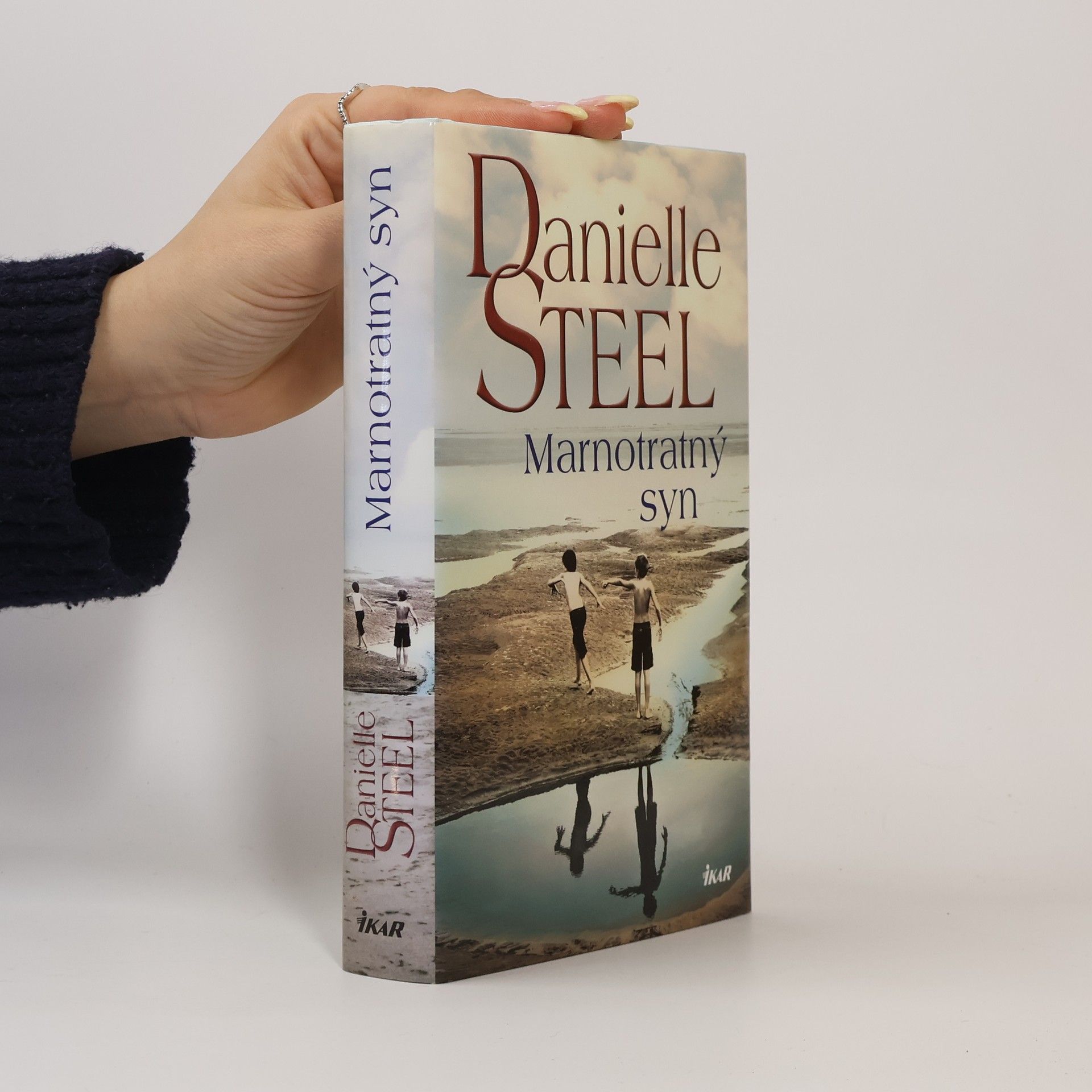 Danielle Steel Marnotratný syn