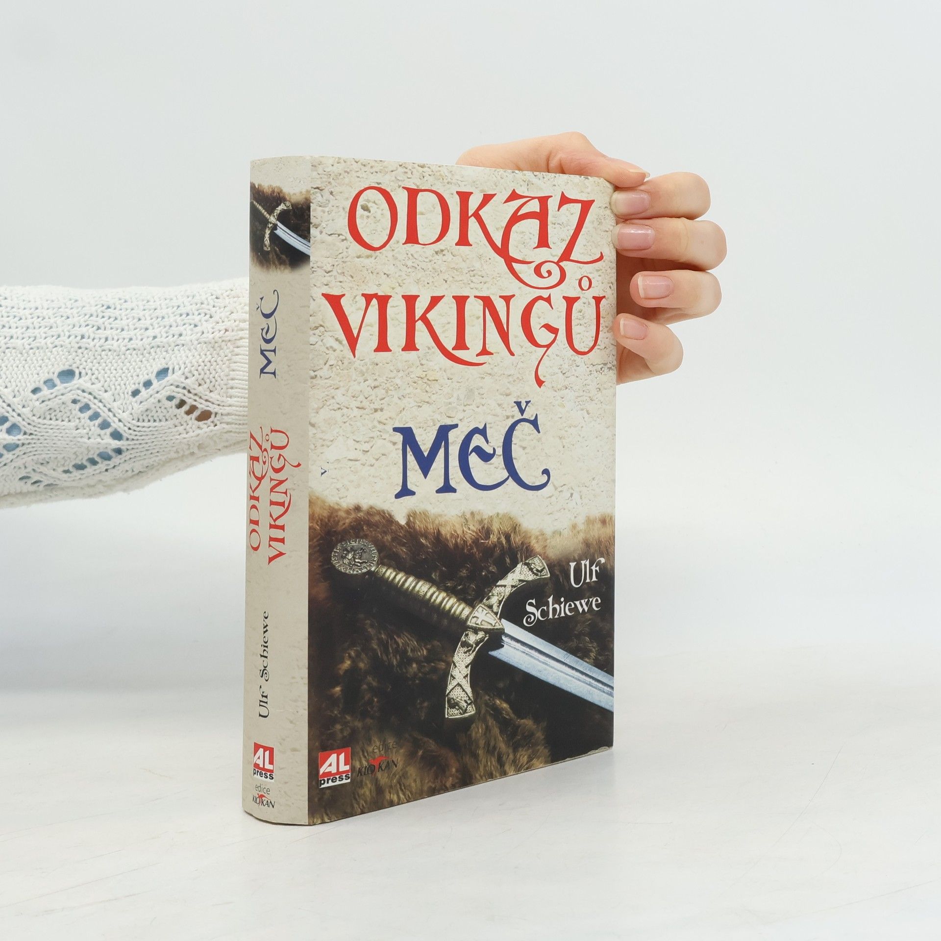 Ulf Schiewe Odkaz Vikingů: Meč