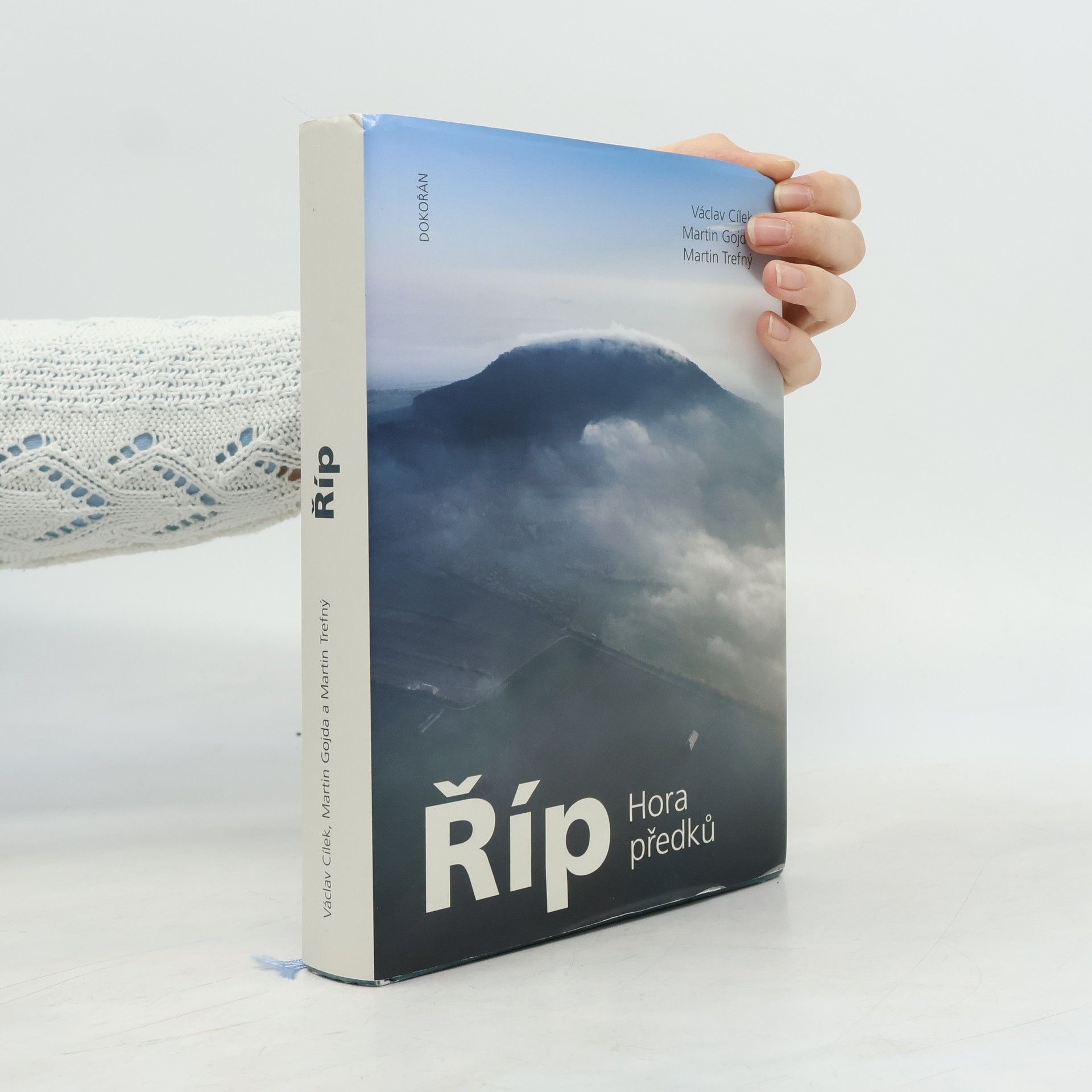 Václav Cílek Říp: Hora předků