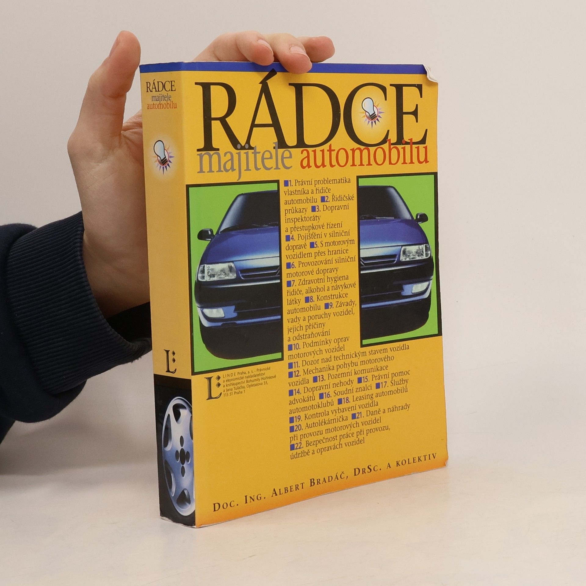 Albert Bradáč Rádce majitele automobilu. Do přihrádky automobilu