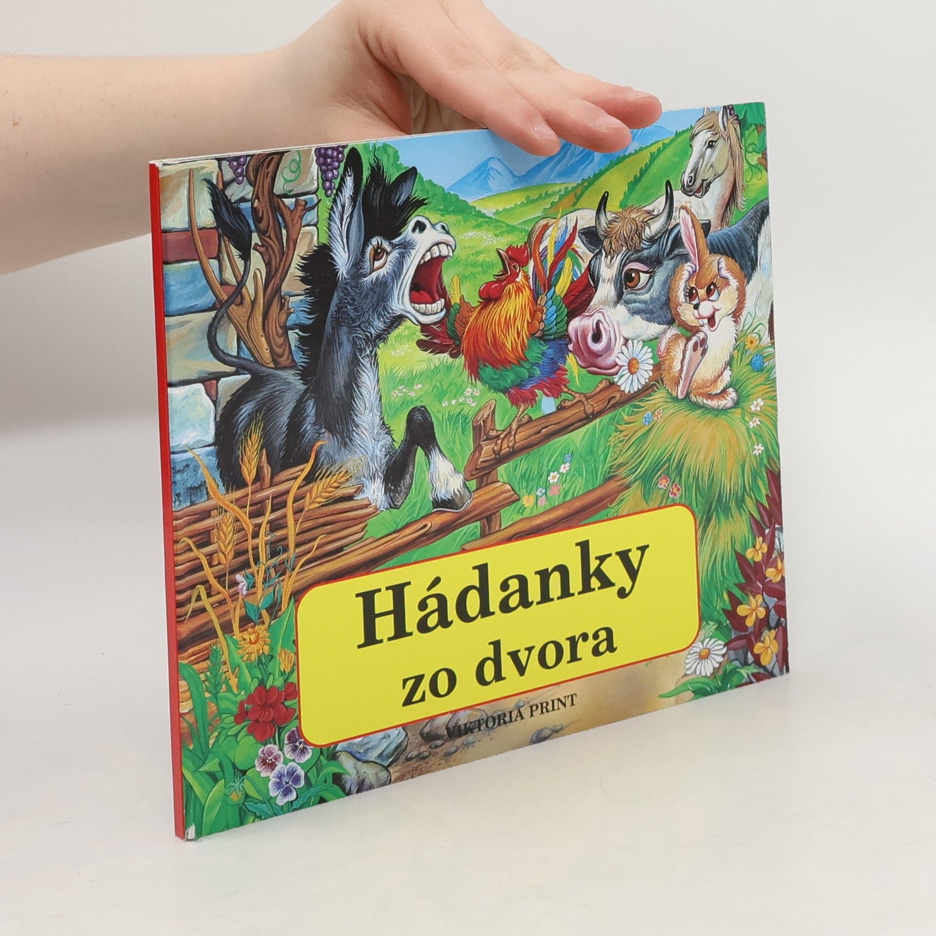 Zuzana Pospíšilová Hádanky zo dvora