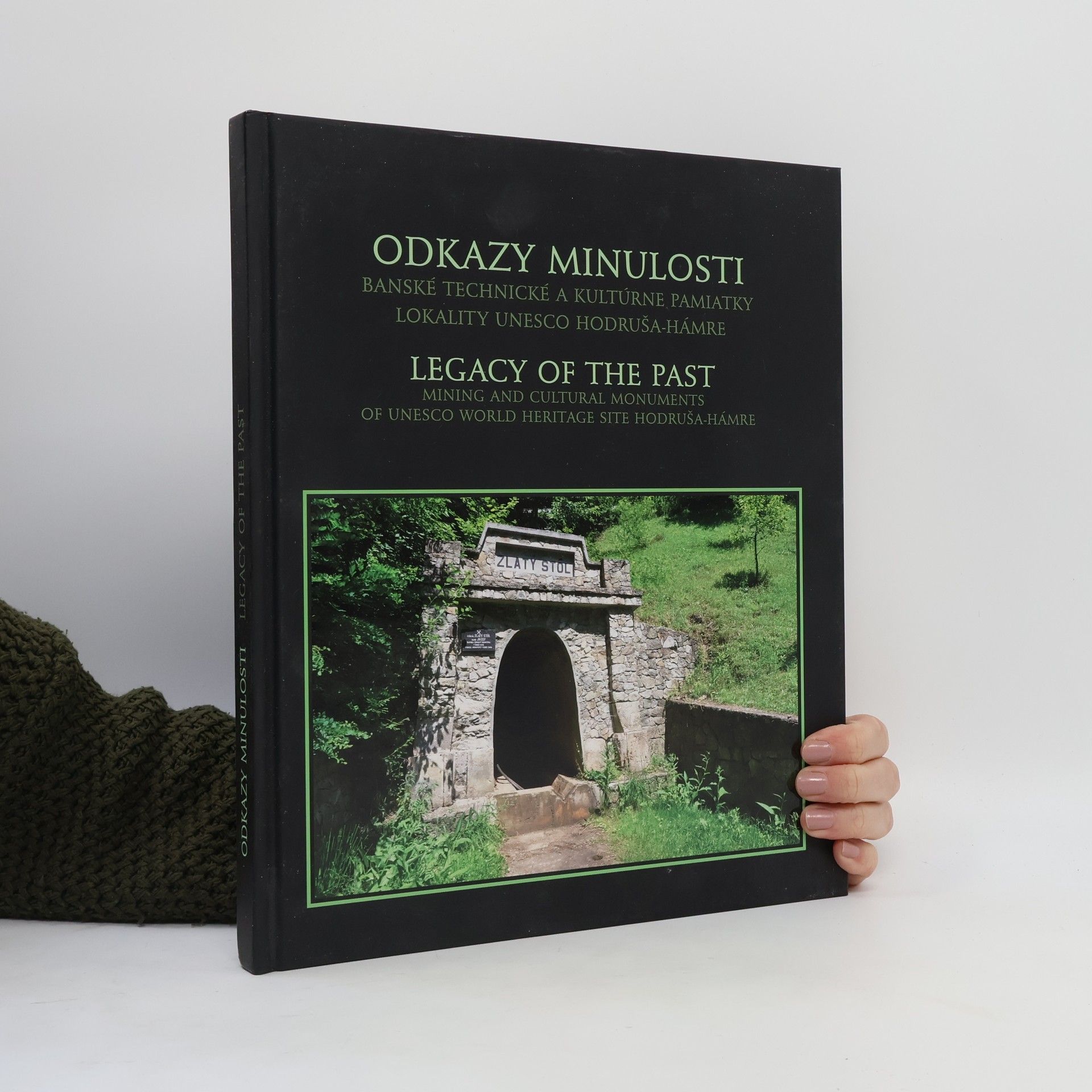 Various authors Odkazy minulosti. Legacy of the Past