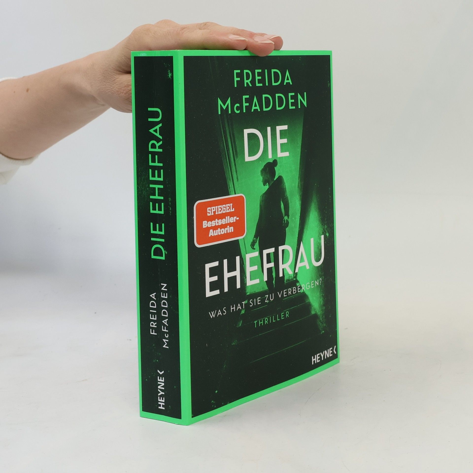 Die Ehefrau – Was hat sie zu verbergen?