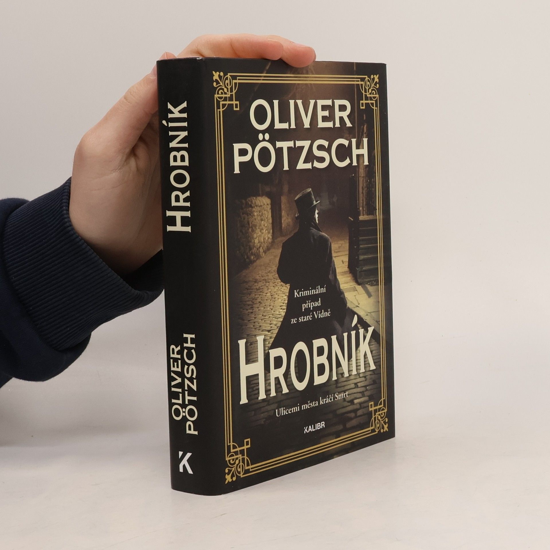 Oliver Pötzsch Hrobník