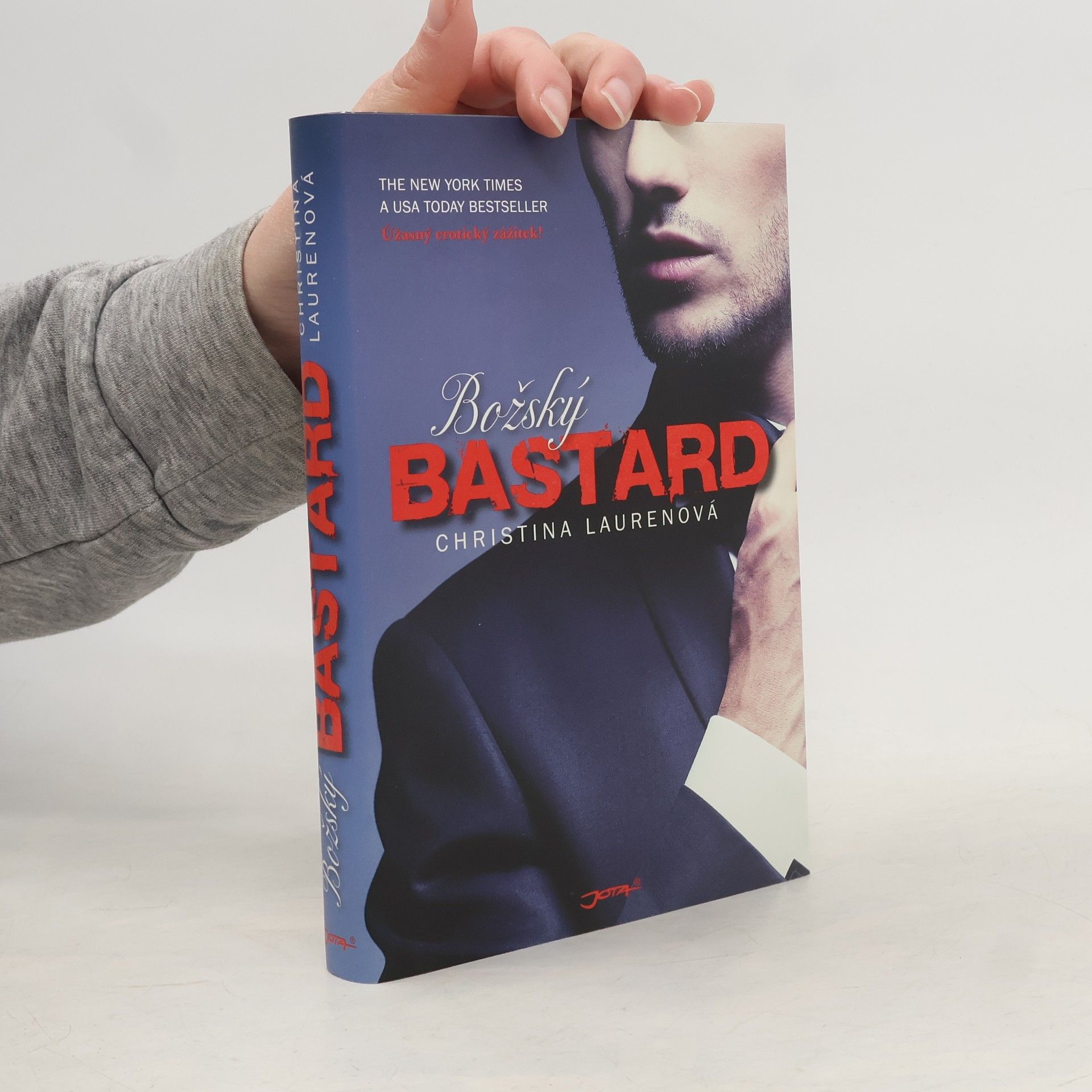 Christina Lauren Božský bastard