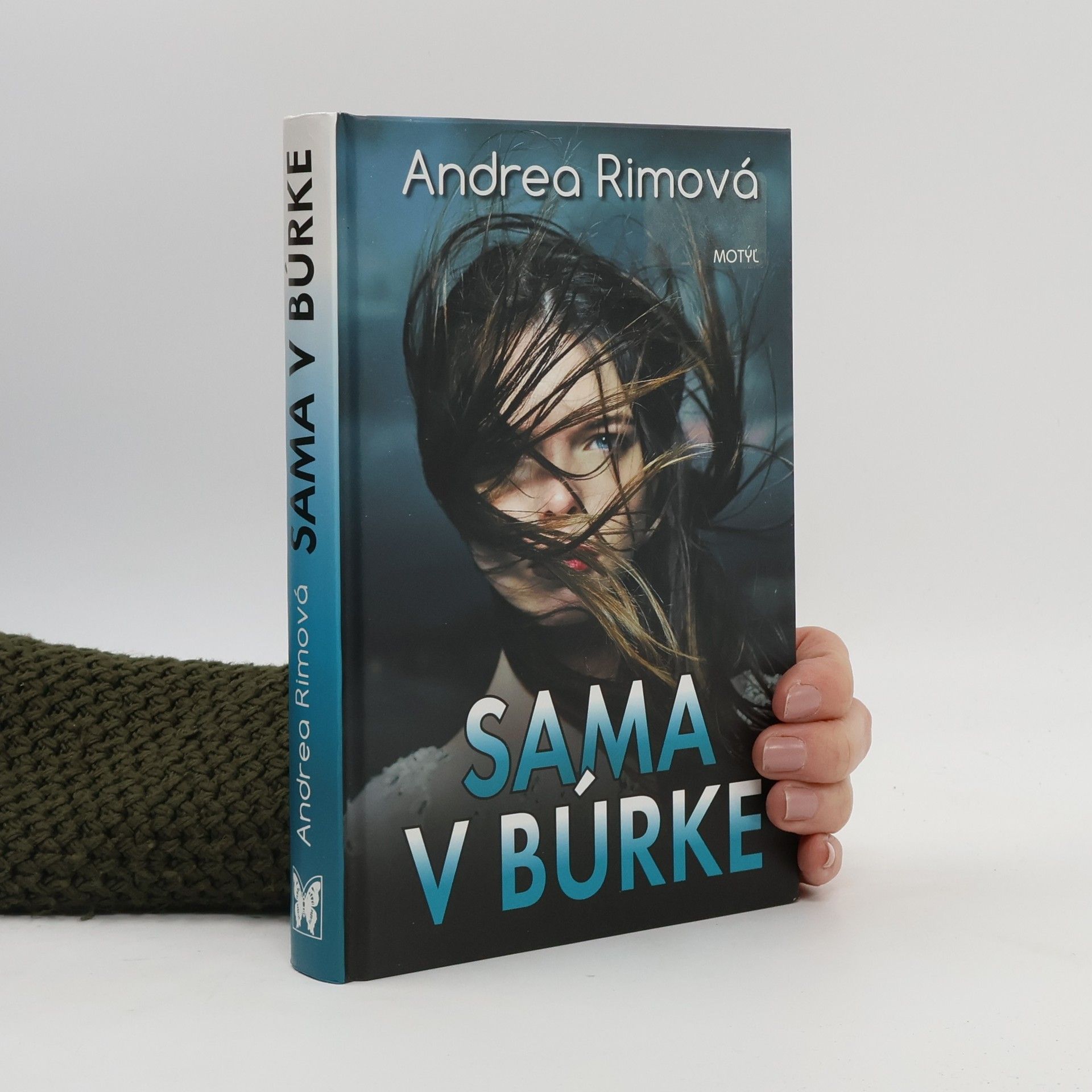 Andrea Rimová Sama v búrke