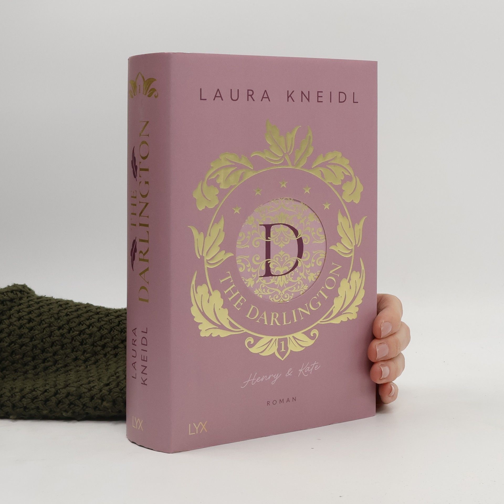 Laura Kneidl The Darlington