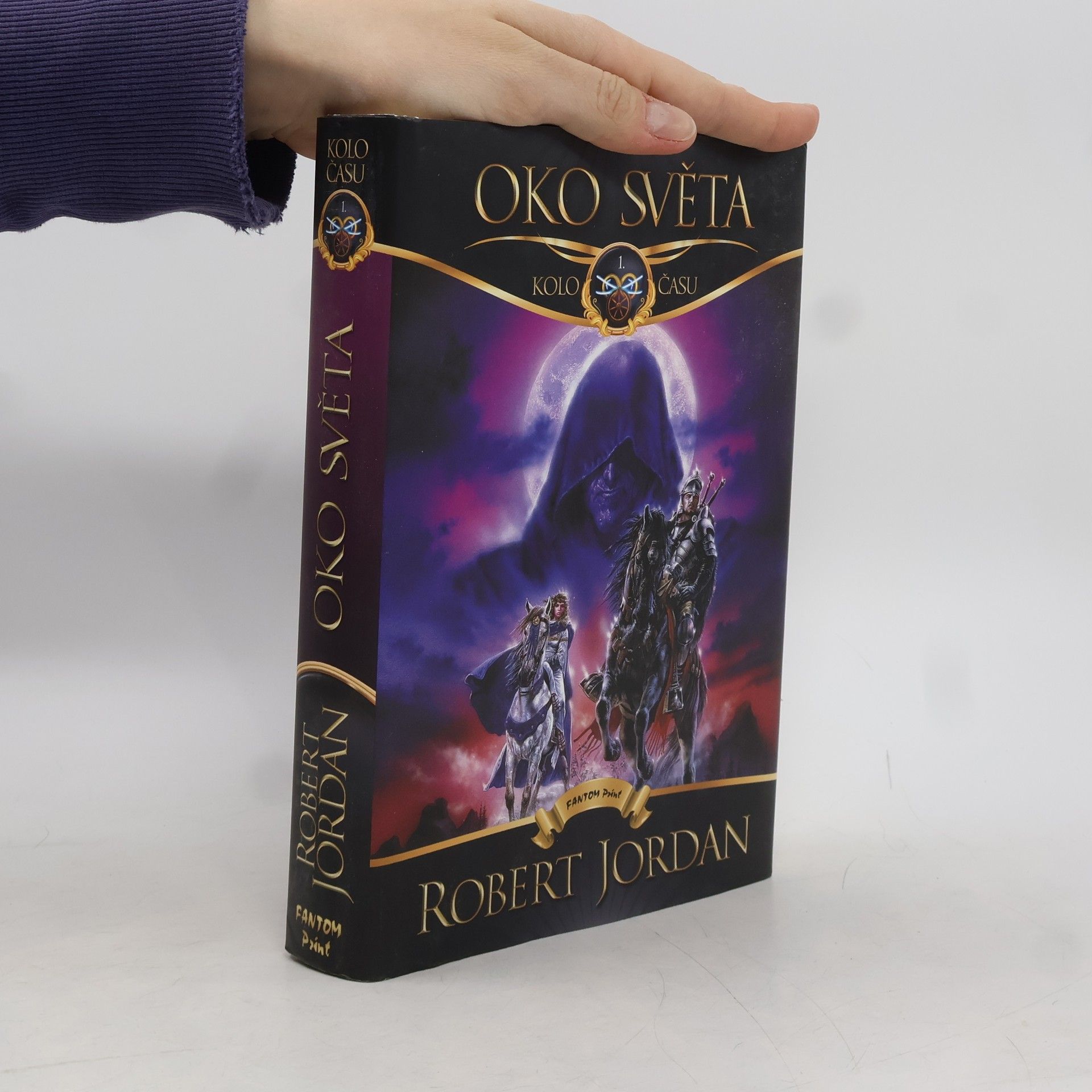 Robert Jordan Kolo času 1. Oko světa