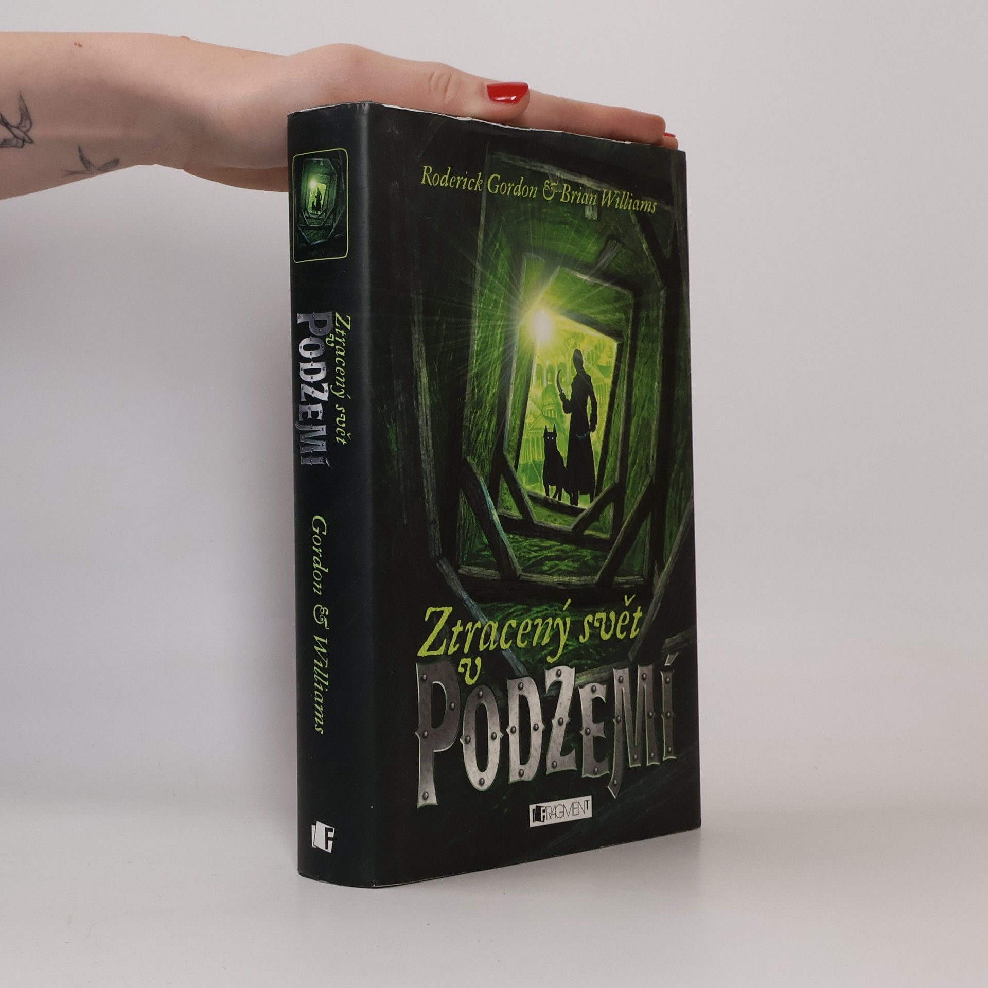 Roderick Gordon Ztracený svět v podzemí