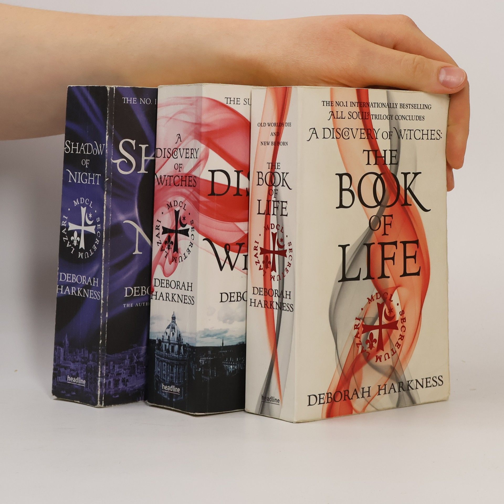 Deborah E. Harkness A Discovery of Witches. Shadow of Night. The Book of Life