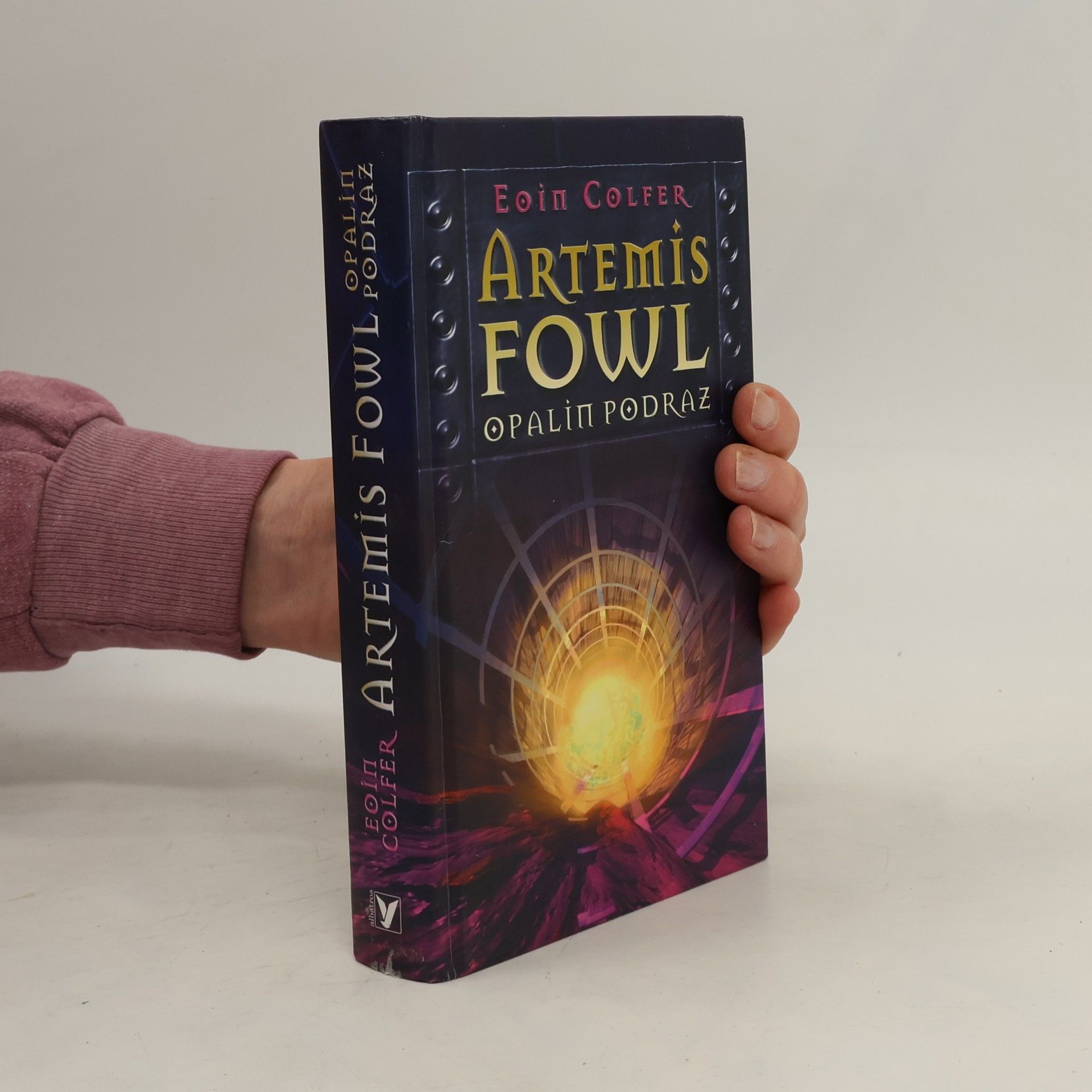 Eoin Colfer Artemis Fowl. Opalin podraz
